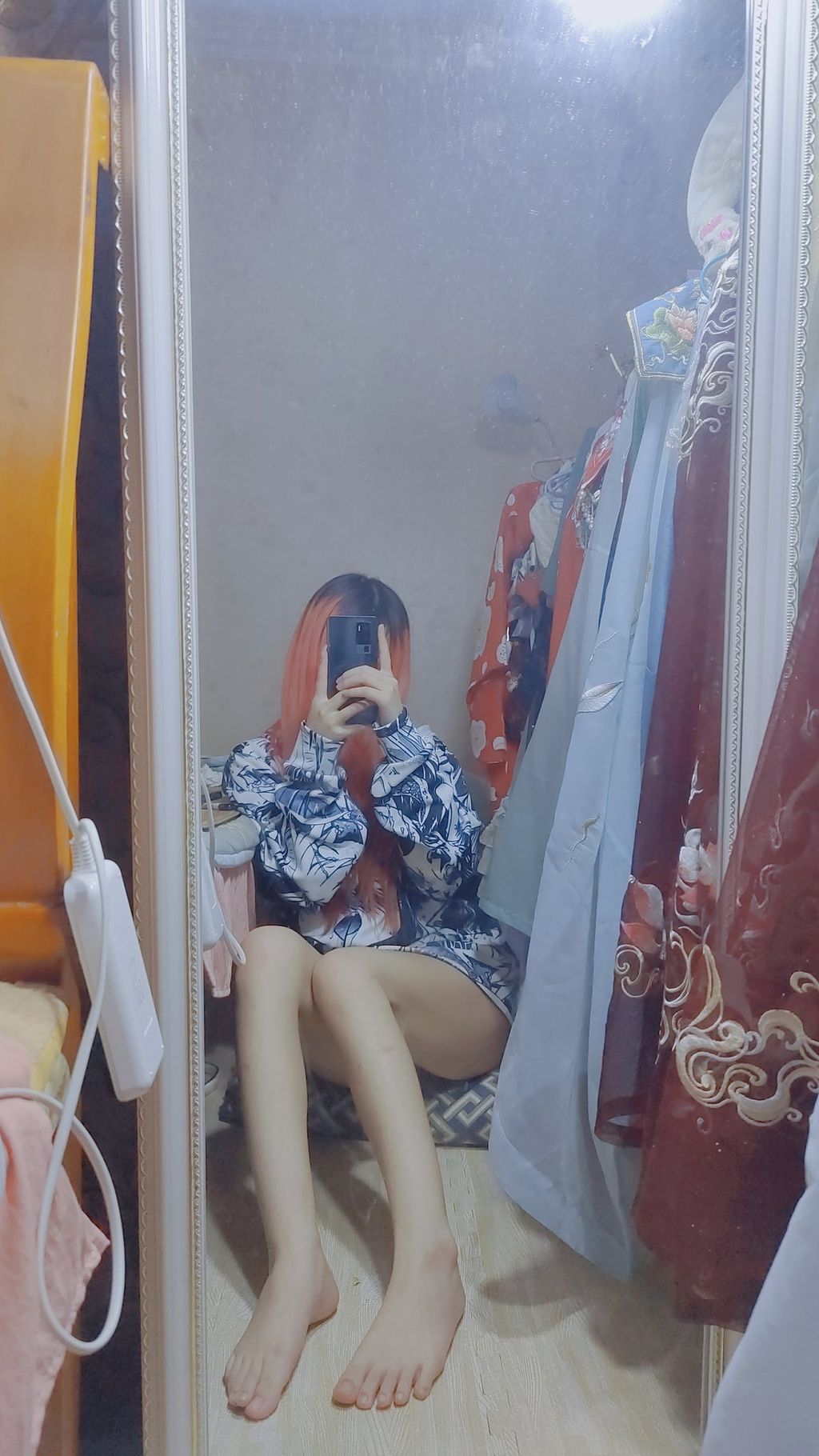 棉棉子: 长腿福利姬合集 私人订制 (314 photos + 31 videos)