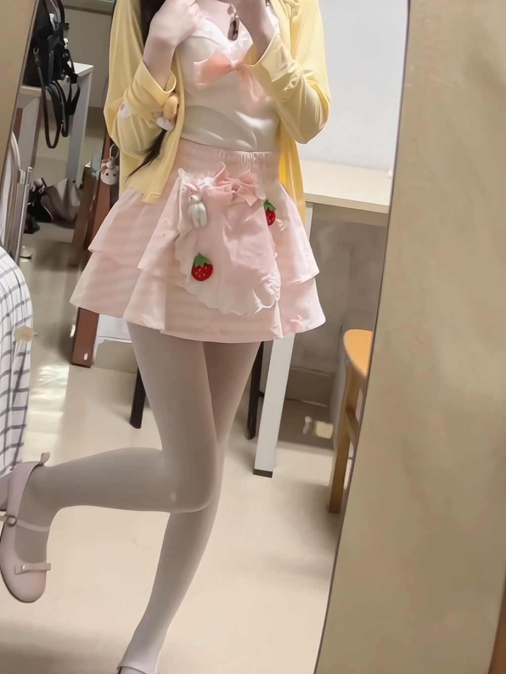 xiogu1177791: 清纯小姐姐裸舞 声娇体软勾人小妖精 (162 photos + 94 videos) 1 xiogu1177791: 清纯小姐姐裸舞 声娇体软勾人小妖精 (162 photos + 94 videos) 1