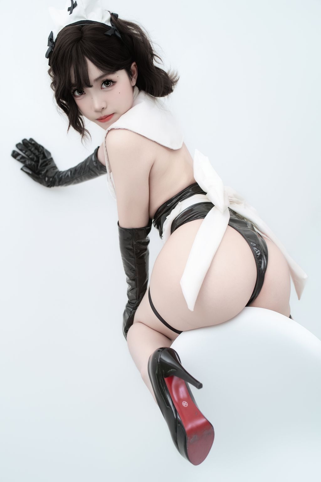 Coser@Bangni邦尼: 武装修女 (86 photos) 19 Coser@Bangni邦尼: 武装修女 (86 photos) 19