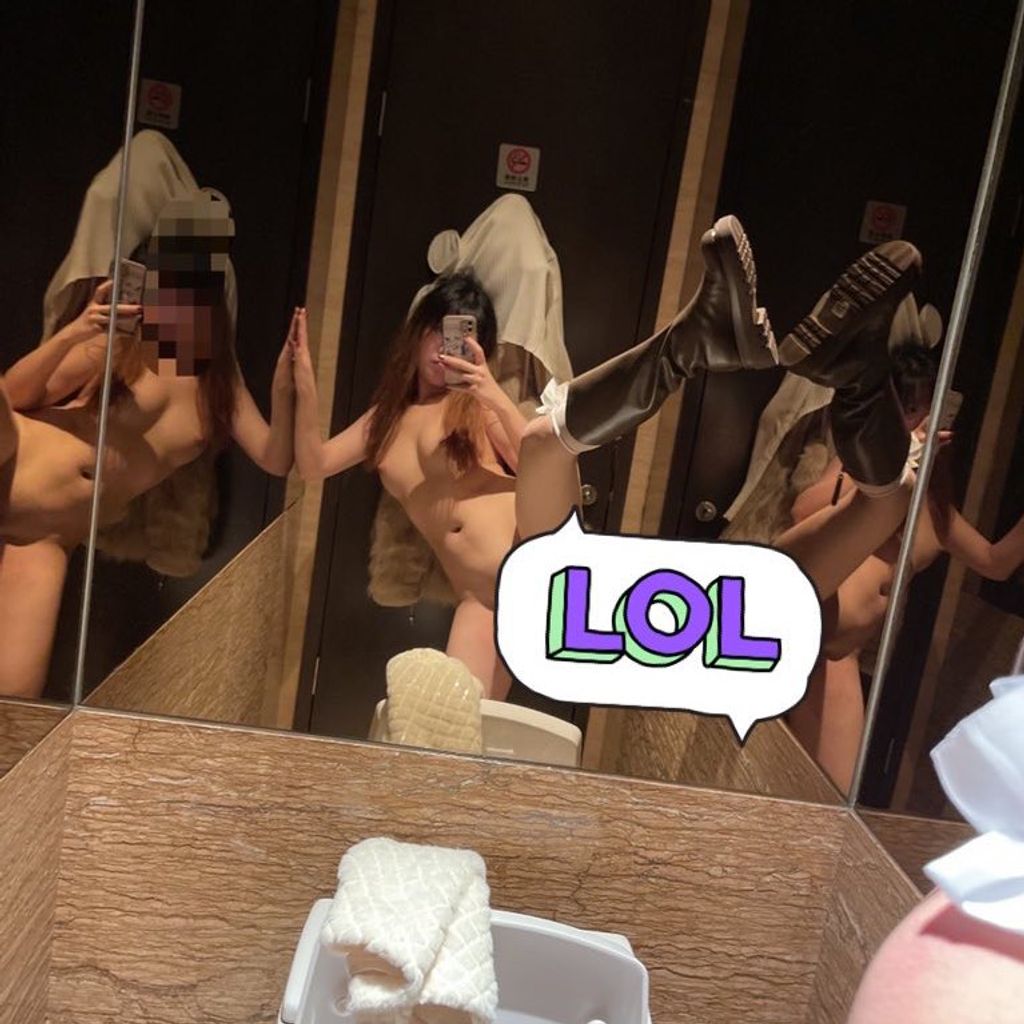 Ancheng(蝶小蝶): 奴印文化模特 (100 photos + 17 videos)