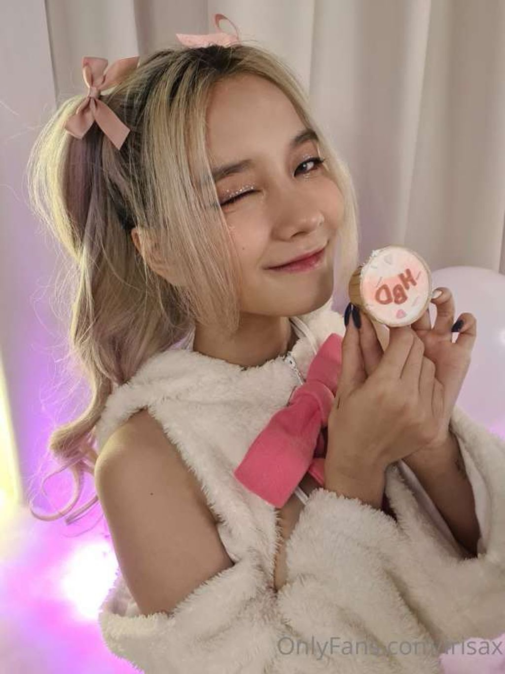 irisadamsone: 极品清纯系电竞网红私拍 (339 photos + 39 videos) 8 irisadamsone: 极品清纯系电竞网红私拍 (339 photos + 39 videos) 8
