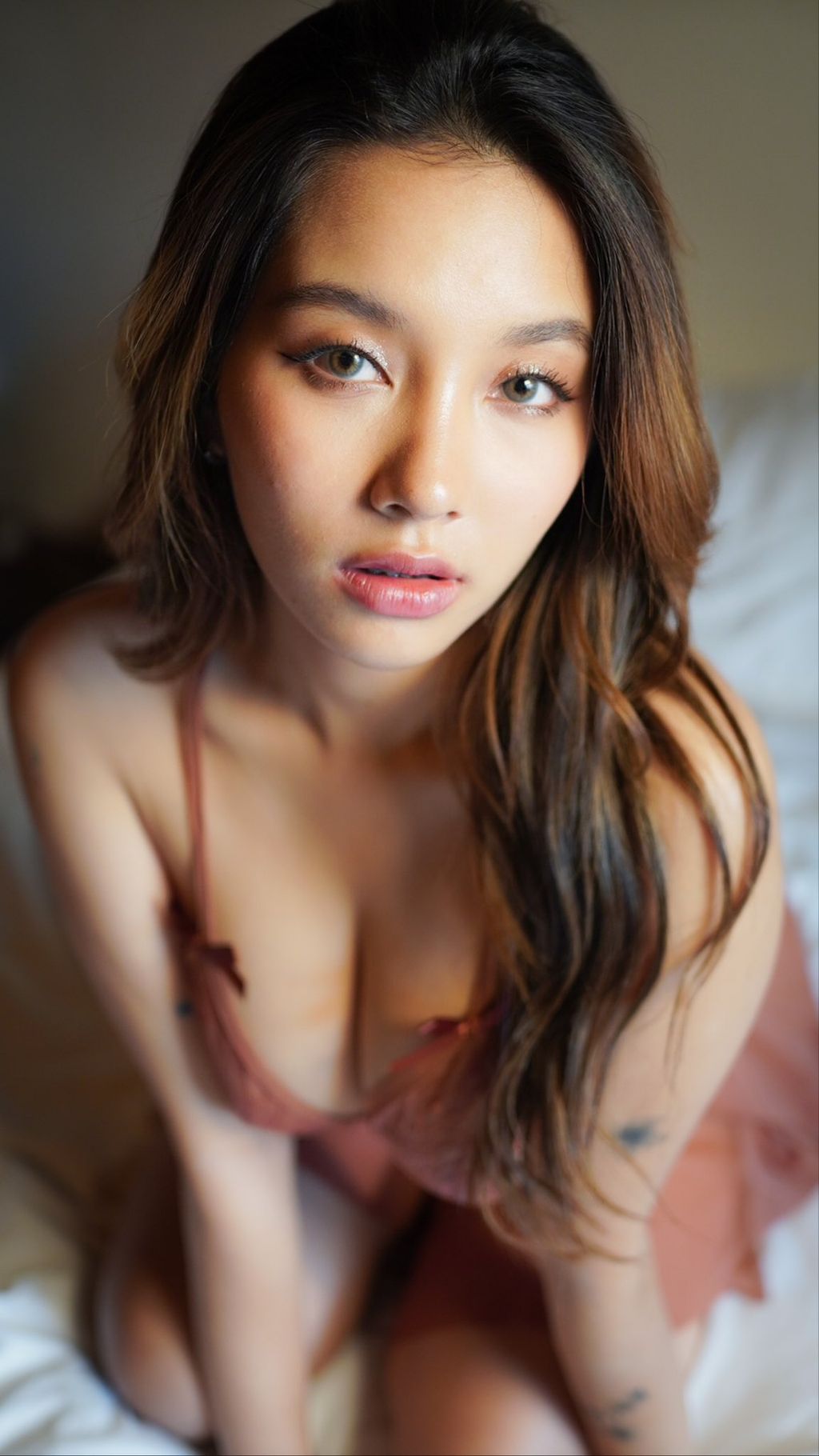 irisadamsone: 极品清纯系电竞网红私拍 (339 photos + 39 videos) 10 irisadamsone: 极品清纯系电竞网红私拍 (339 photos + 39 videos) 10