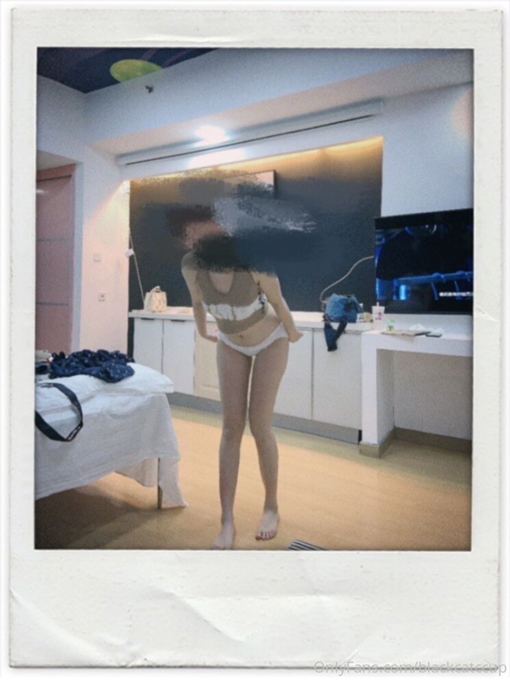 BlackCatluna: 清纯美足 露脸私拍 (975 photos + 153 videos) 13 BlackCatluna: 清纯美足 露脸私拍 (975 photos + 153 videos) 13
