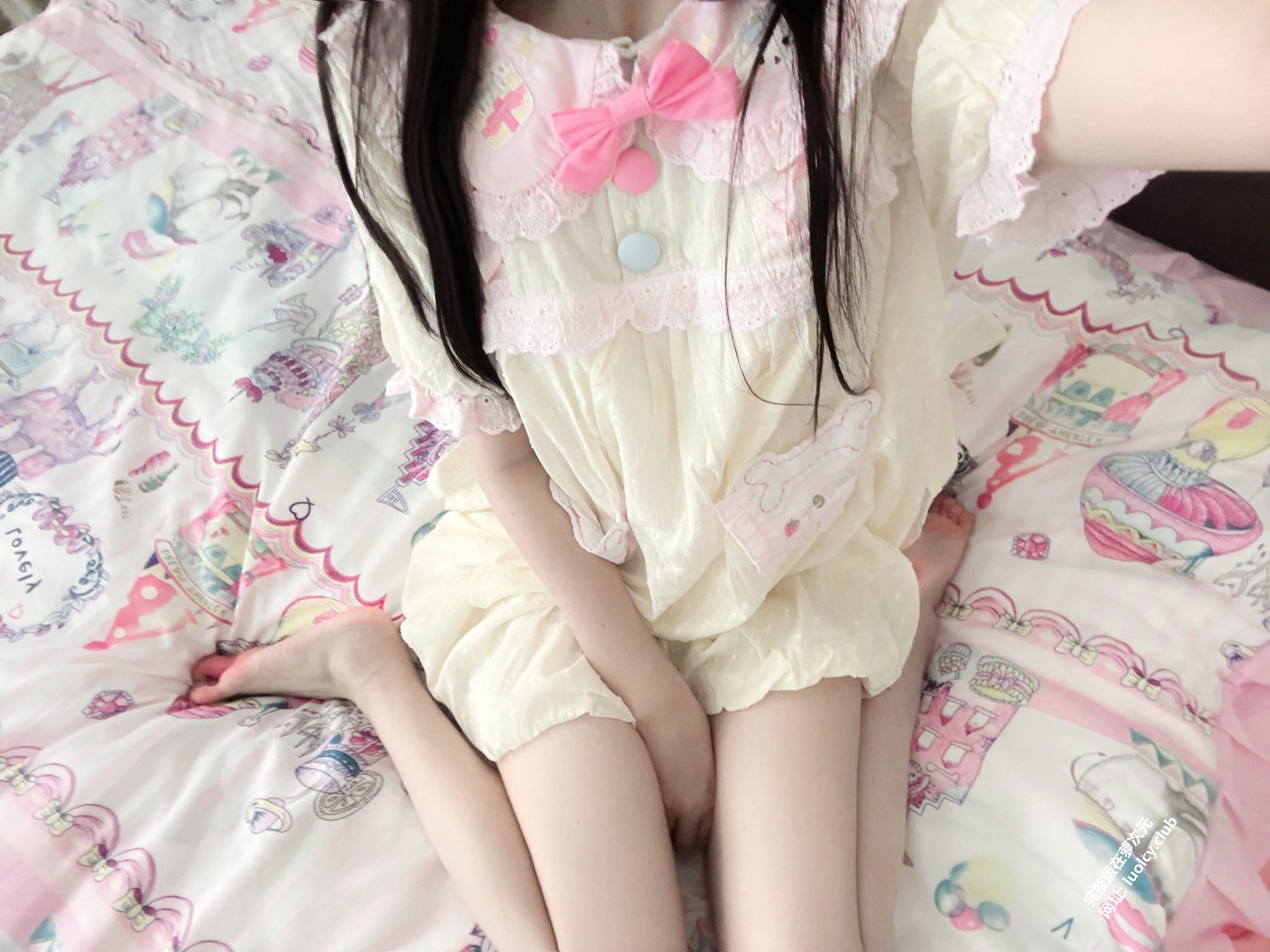 qqcattt1(小月喵): 双马尾白虎萝莉极品福利姬 (297 photos + 34 videos) 6 qqcattt1(小月喵): 双马尾白虎萝莉极品福利姬 (297 photos + 34 videos) 6