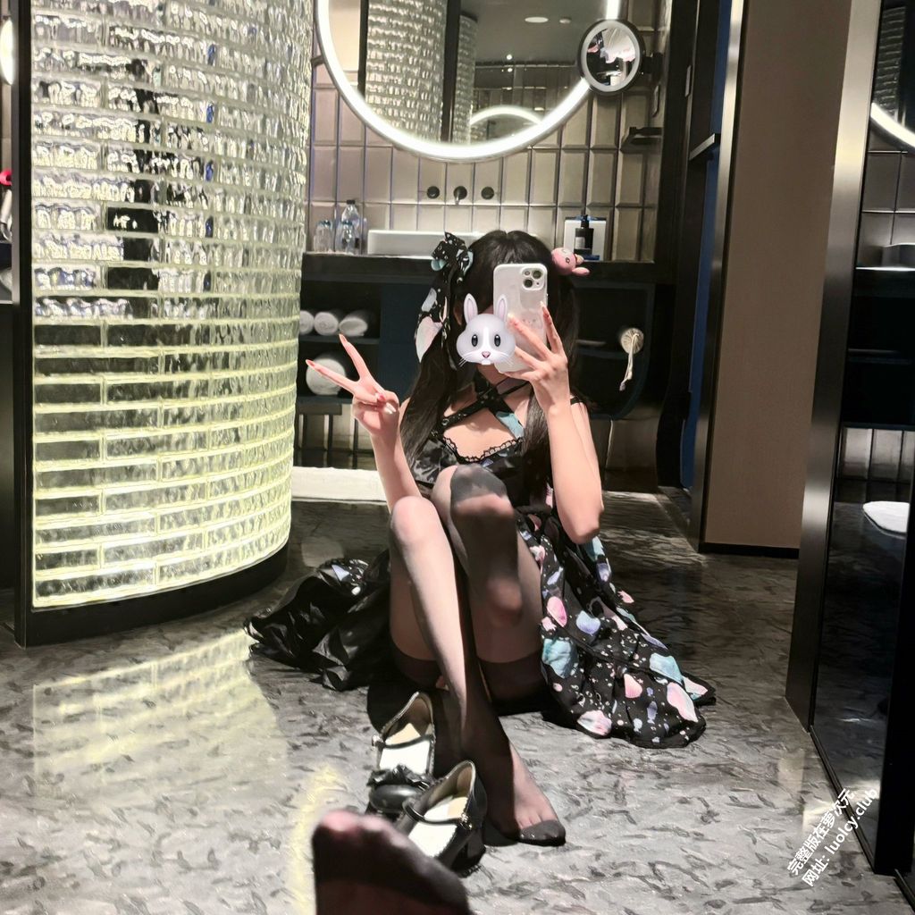 qqcattt1(小月喵): 双马尾白虎萝莉极品福利姬 (297 photos + 34 videos) 8 qqcattt1(小月喵): 双马尾白虎萝莉极品福利姬 (297 photos + 34 videos) 8