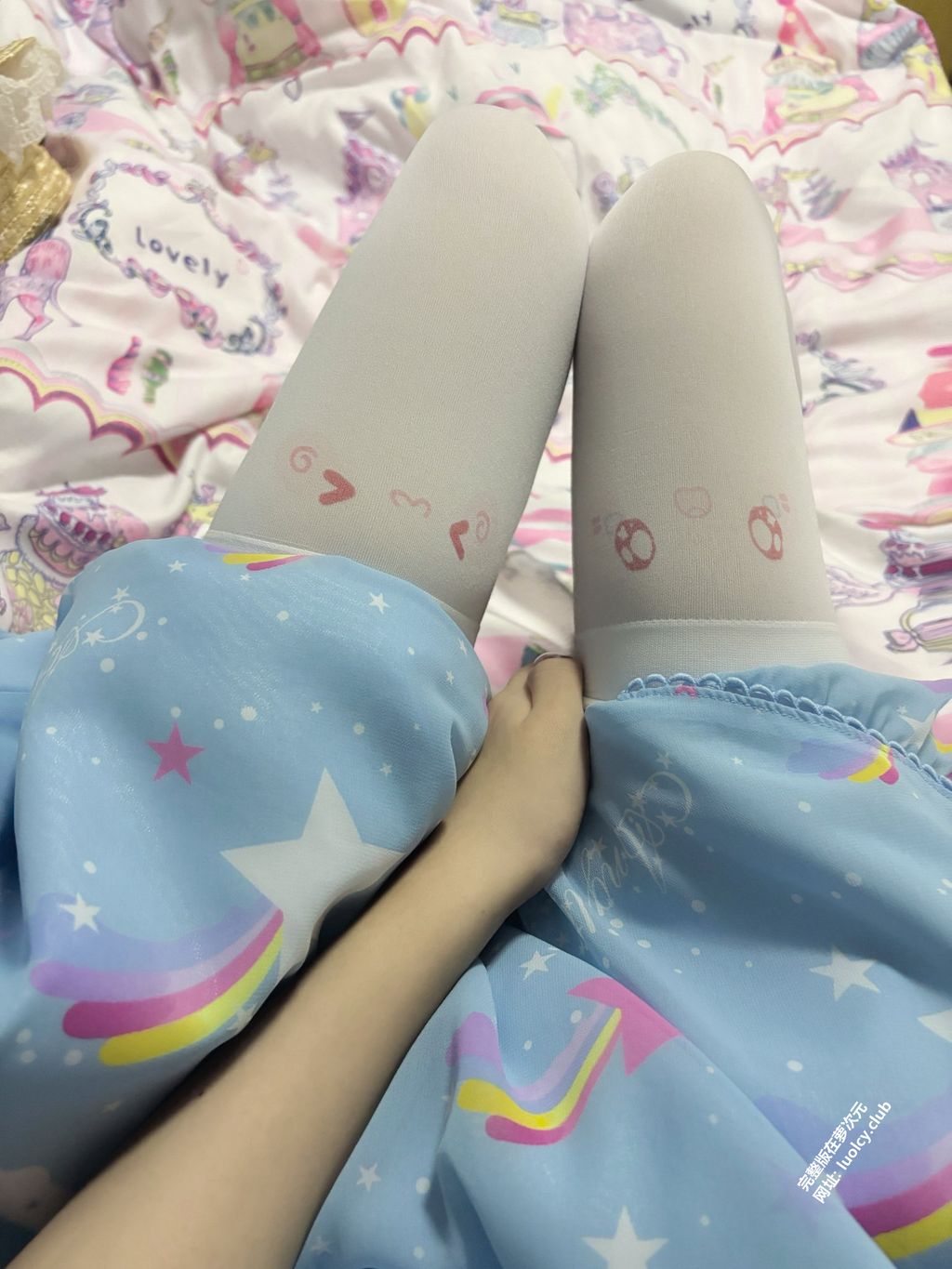 qqcattt1(小月喵): 双马尾白虎萝莉极品福利姬 (297 photos + 34 videos) 8 qqcattt1(小月喵): 双马尾白虎萝莉极品福利姬 (297 photos + 34 videos) 8