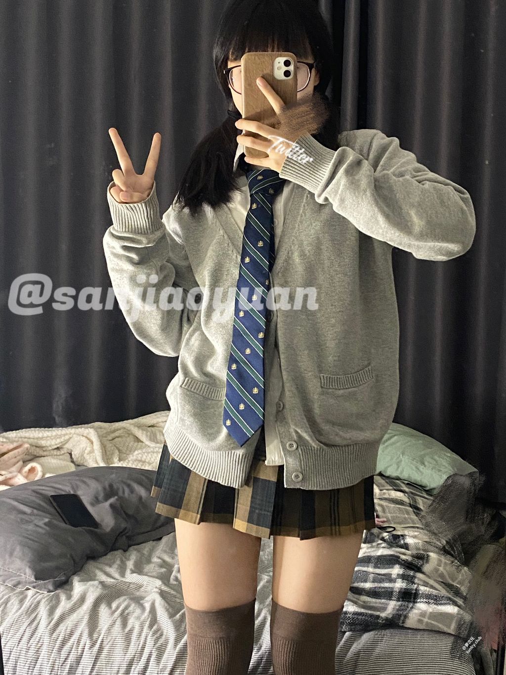 sanjiaoyuan(三角圆): 顶级白虎萝莉门槛福利合集 (719 photos + 124 videos) 18 sanjiaoyuan(三角圆): 顶级白虎萝莉门槛福利合集 (719 photos + 124 videos) 18