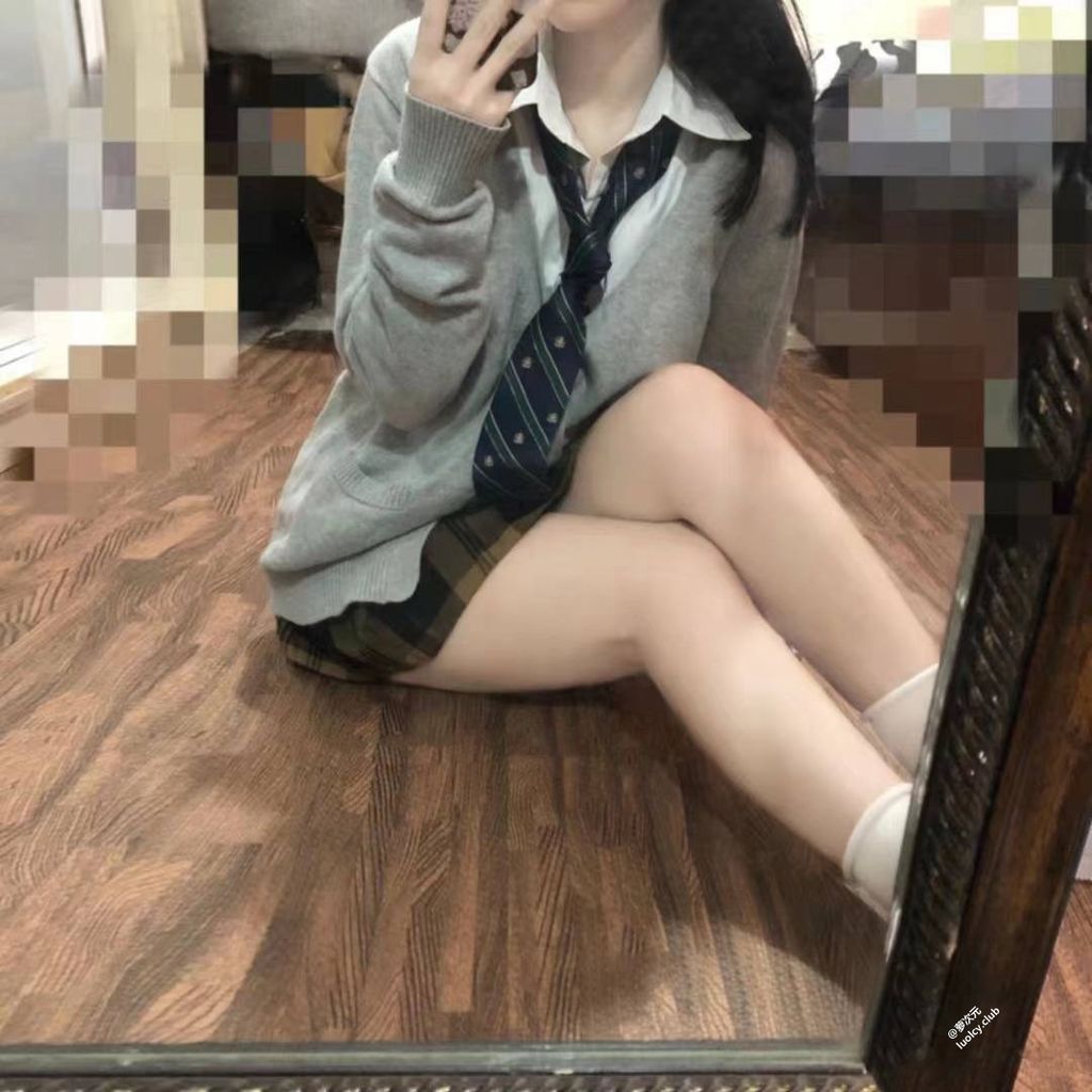 sanjiaoyuan(三角圆): 顶级白虎萝莉门槛福利合集 (719 photos + 124 videos) 17 sanjiaoyuan(三角圆): 顶级白虎萝莉门槛福利合集 (719 photos + 124 videos) 17