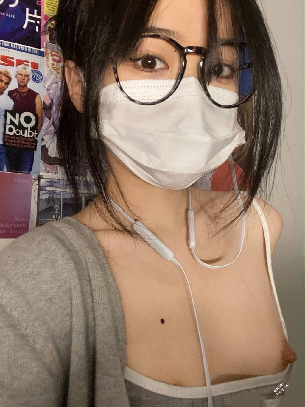 sanjiaoyuan(三角圆): 顶级白虎萝莉门槛福利合集 (719 photos + 124 videos) 1 sanjiaoyuan(三角圆): 顶级白虎萝莉门槛福利合集 (719 photos + 124 videos) 1