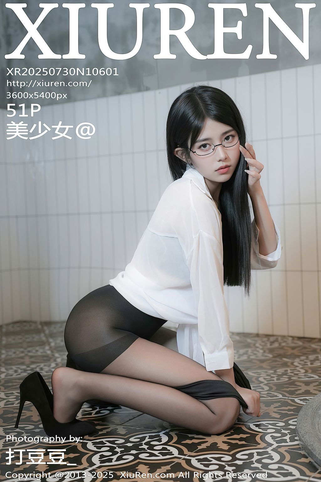XIUREN No.10601 – 10605 (370 photos) 11 XIUREN No.10601 – 10605 (370 photos) 11
