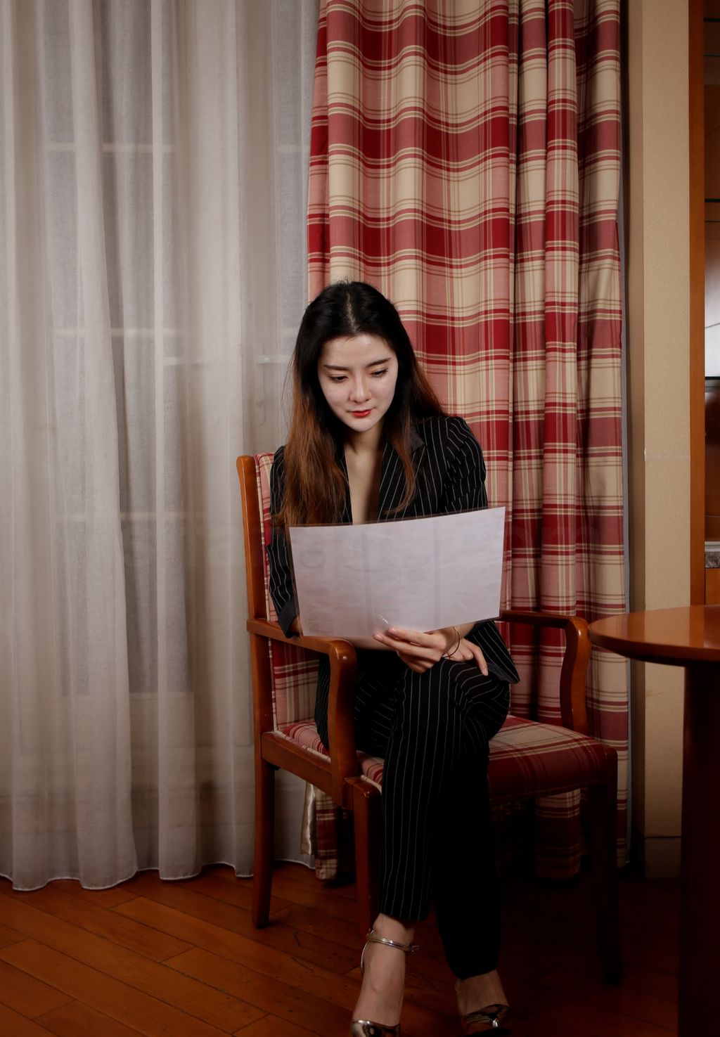 [Private Photoshoot] 梦凡: 极品素人御姐 怀旧式宾馆全尺度私拍 (178 photos)