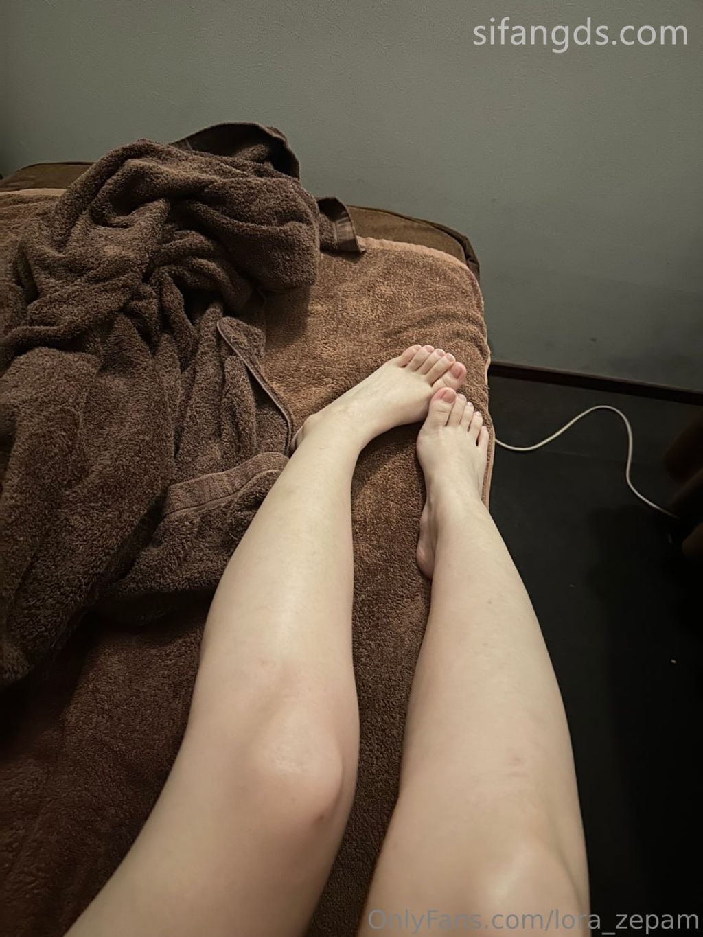 lora_zepam: 前柚木大神模特 宅男白月光女神 (172 photos + 78 videos) 11 lora_zepam: 前柚木大神模特 宅男白月光女神 (172 photos + 78 videos) 11