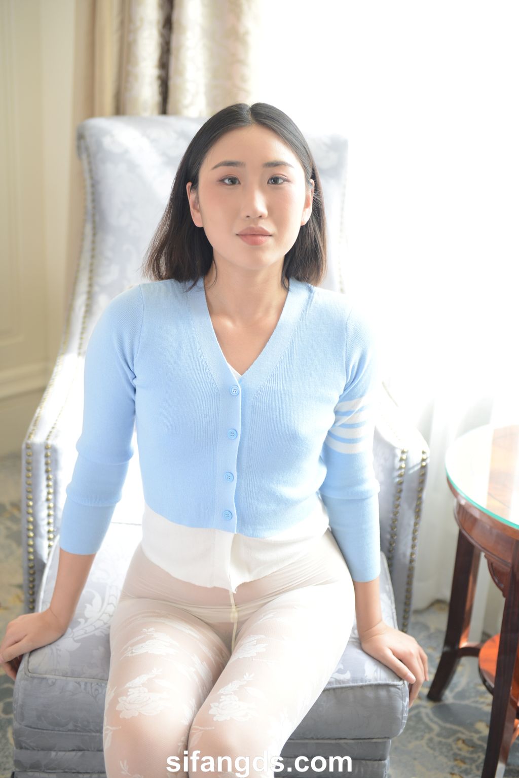 芊芊: PANS经典收藏 毛衣白丝透视 (285 photos + 1 video)