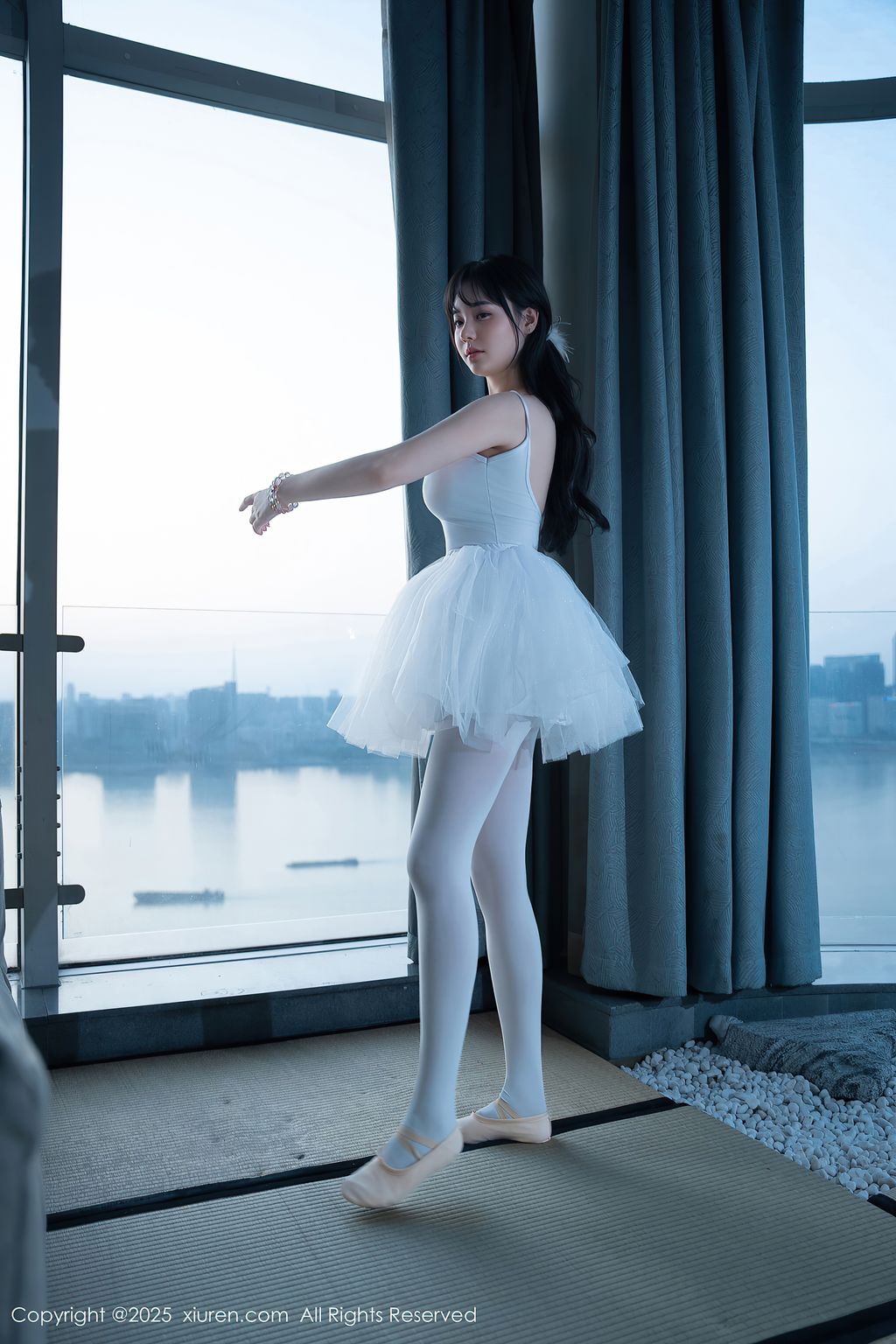 XIUREN No.10561 – 10575 (1161 photos) 16 XIUREN No.10561 – 10575 (1161 photos) 16