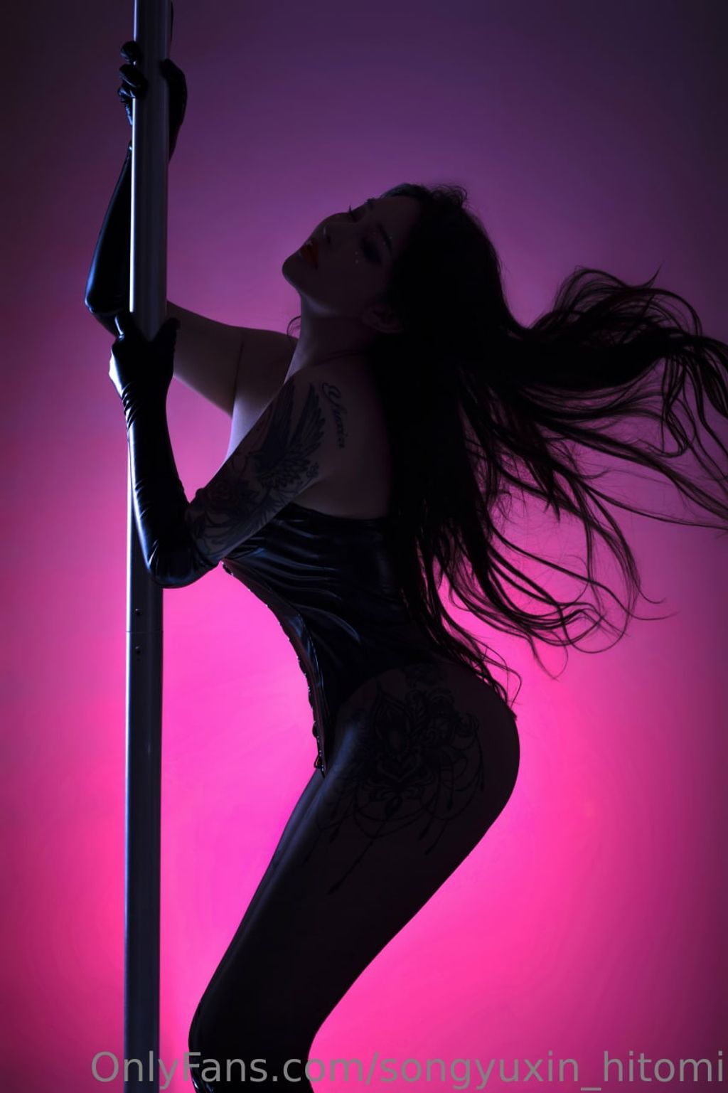 宋昱欣Hitomi: OF私拍 童颜巨臀网红脸A4腰 (318 photos + 14 videos) 6 宋昱欣Hitomi: OF私拍 童颜巨臀网红脸A4腰 (318 photos + 14 videos) 6