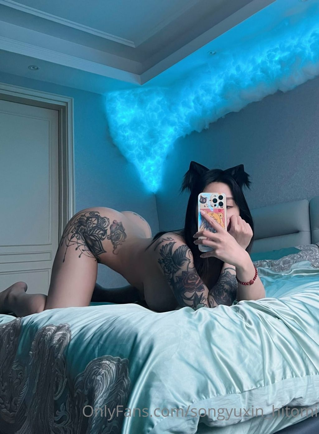 宋昱欣Hitomi: OF私拍 童颜巨臀网红脸A4腰 (318 photos + 14 videos) 8 宋昱欣Hitomi: OF私拍 童颜巨臀网红脸A4腰 (318 photos + 14 videos) 8