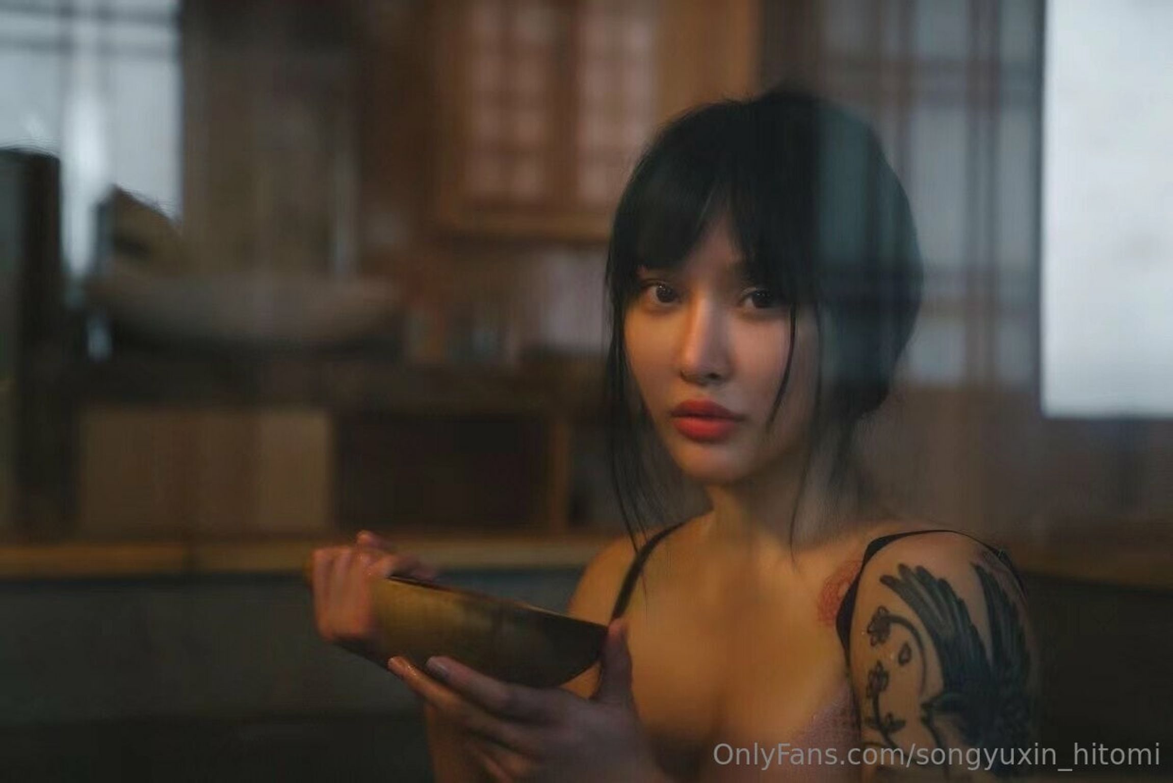 宋昱欣Hitomi: OF私拍 童颜巨臀网红脸A4腰 (318 photos + 14 videos) 14 宋昱欣Hitomi: OF私拍 童颜巨臀网红脸A4腰 (318 photos + 14 videos) 14