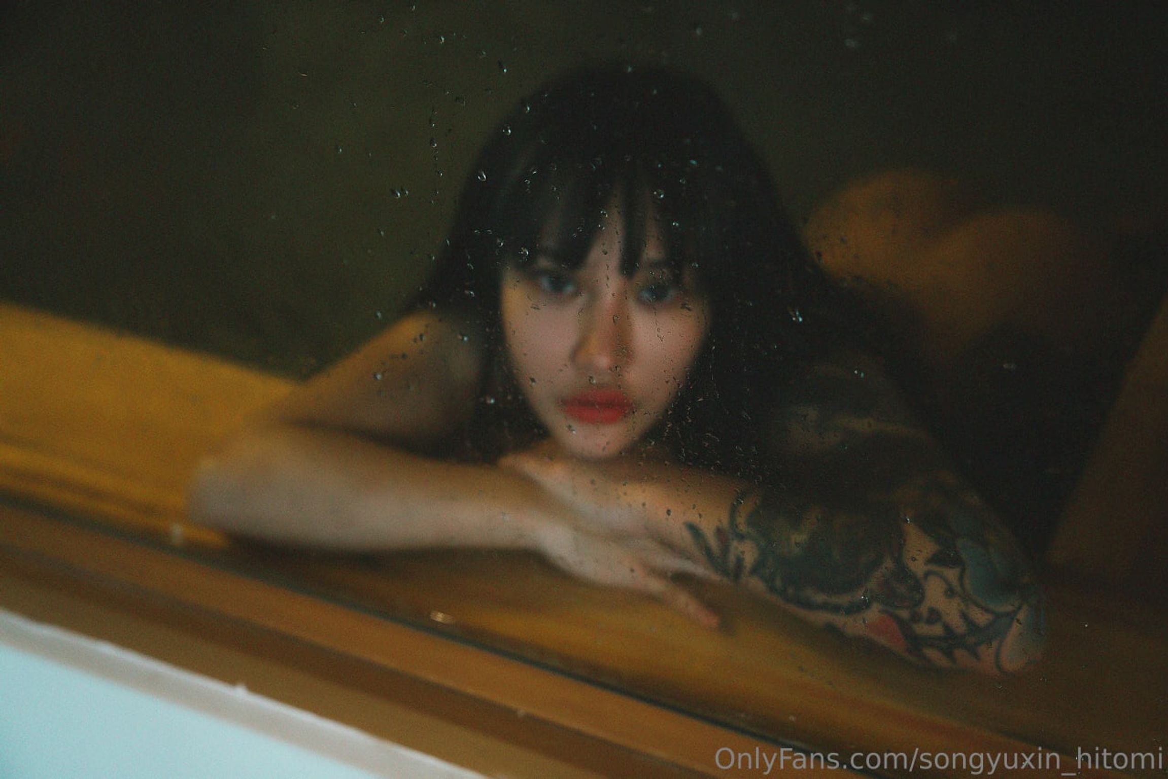 宋昱欣Hitomi: OF私拍 童颜巨臀网红脸A4腰 (318 photos + 14 videos) 5 宋昱欣Hitomi: OF私拍 童颜巨臀网红脸A4腰 (318 photos + 14 videos) 5