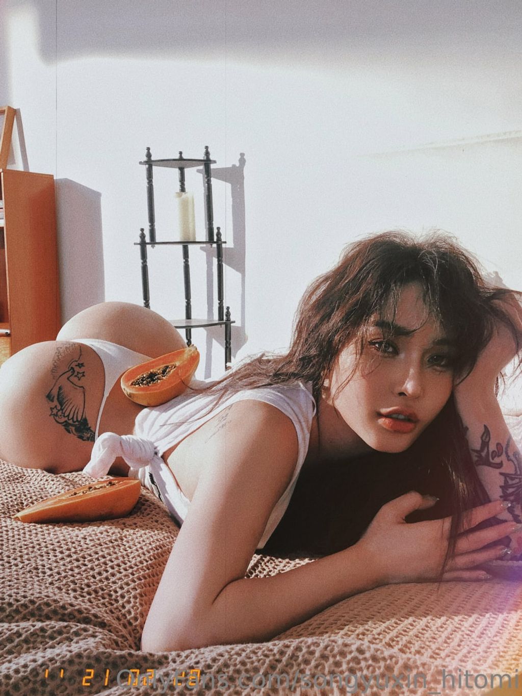 宋昱欣Hitomi: OF私拍 童颜巨臀网红脸A4腰 (318 photos + 14 videos) 14 宋昱欣Hitomi: OF私拍 童颜巨臀网红脸A4腰 (318 photos + 14 videos) 14