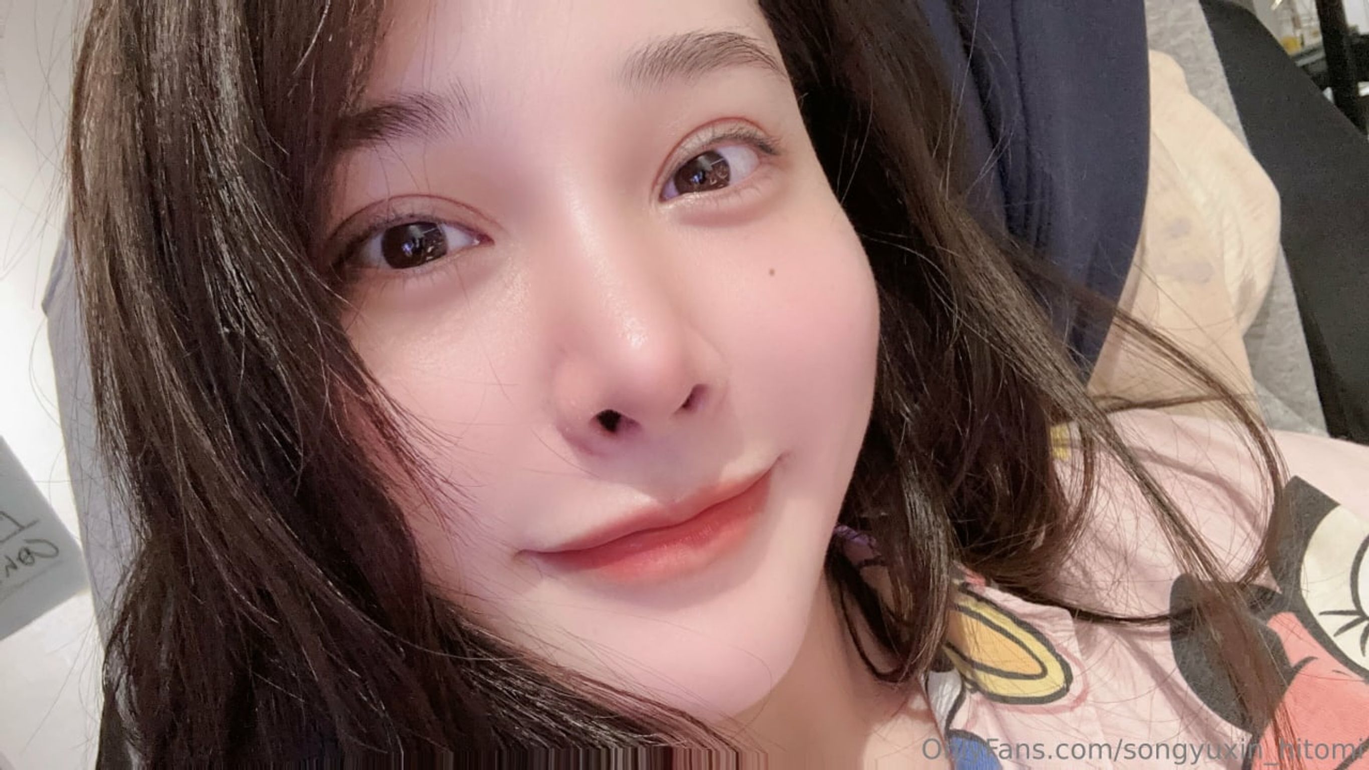 宋昱欣Hitomi: OF私拍 童颜巨臀网红脸A4腰 (318 photos + 14 videos) 5 宋昱欣Hitomi: OF私拍 童颜巨臀网红脸A4腰 (318 photos + 14 videos) 5