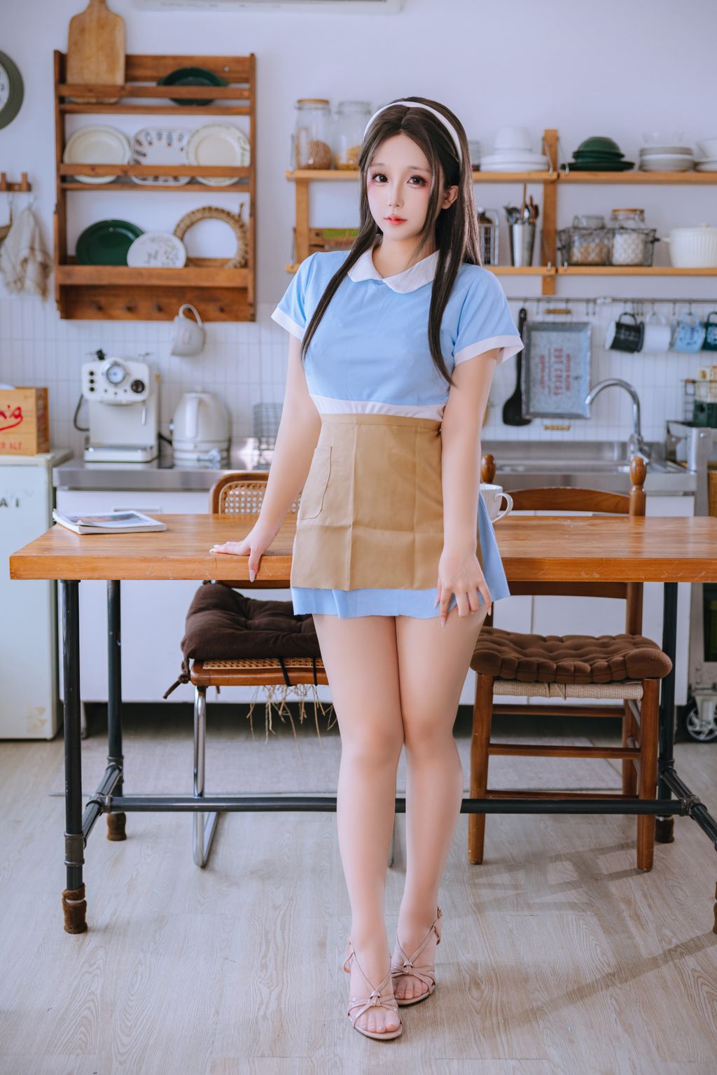 Coser@日奈娇: 蛋糕售卖员 (181 photos + 5 videos)