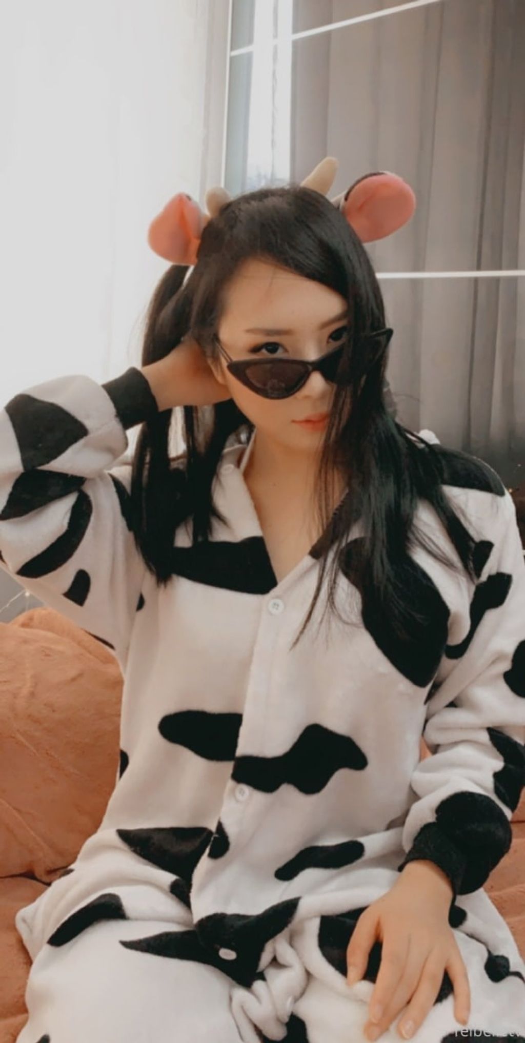 Reibelletv: 巨乳亚裔直播模特 OnlyFans私拍合集 (278 photos + 96 videos) 1 Reibelletv: 巨乳亚裔直播模特 OnlyFans私拍合集 (278 photos + 96 videos) 1