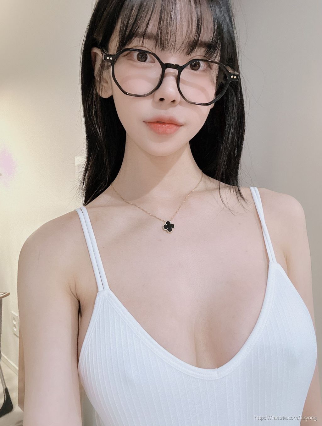 Kiryong (기룡님): 팬트리 영상 (20250810) (99 photos + 80 videos) 2 Kiryong (기룡님): 팬트리 영상 (20250810) (99 photos + 80 videos) 2