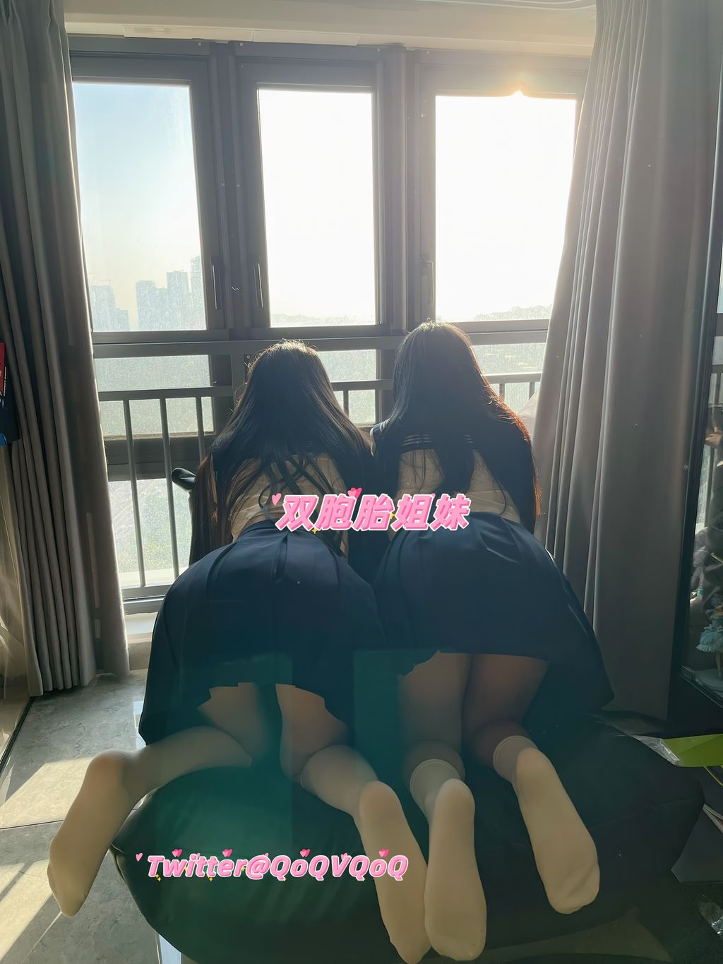 QoQVQoQ(花铁锤姐妹): 顶级双胞胎姐妹私拍合集 (401 photos + 37 videos) 3 QoQVQoQ(花铁锤姐妹): 顶级双胞胎姐妹私拍合集 (401 photos + 37 videos) 3