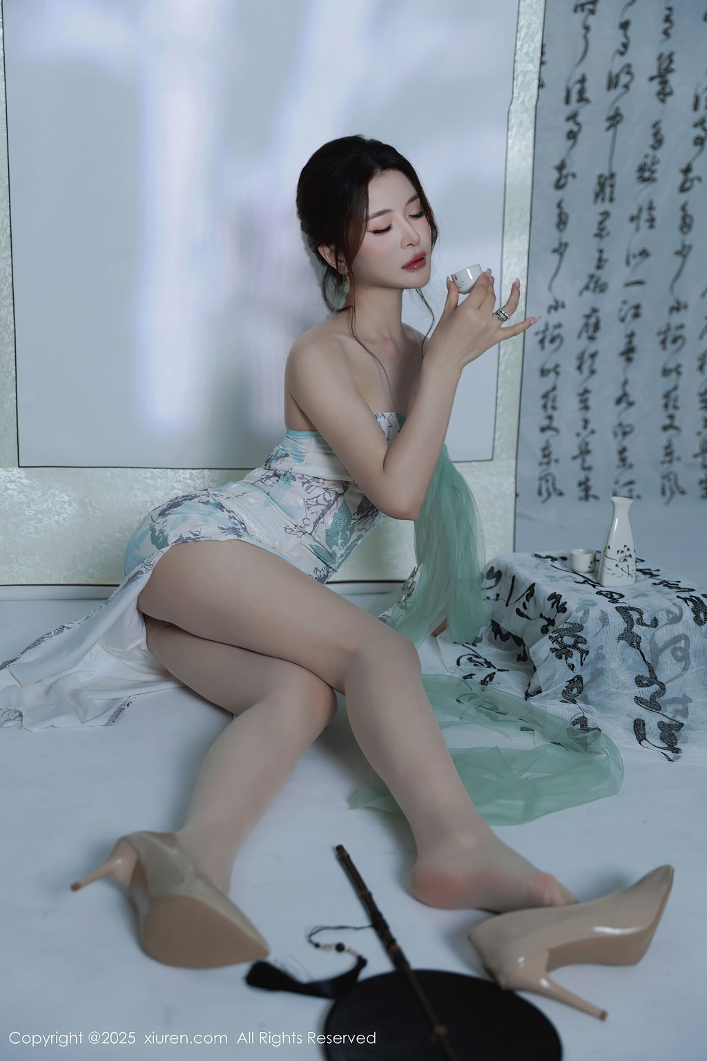 XIUREN No.10691 – 10695 (351 photos) 7 XIUREN No.10691 – 10695 (351 photos) 7