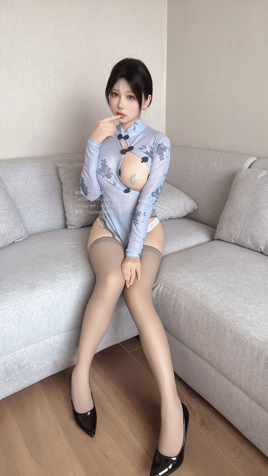 Coser@Nyako喵子: 自撮り31 灰丝旗袍 (55 photos + 1 video) 2 Coser@Nyako喵子: 自撮り31 灰丝旗袍 (55 photos + 1 video) 2