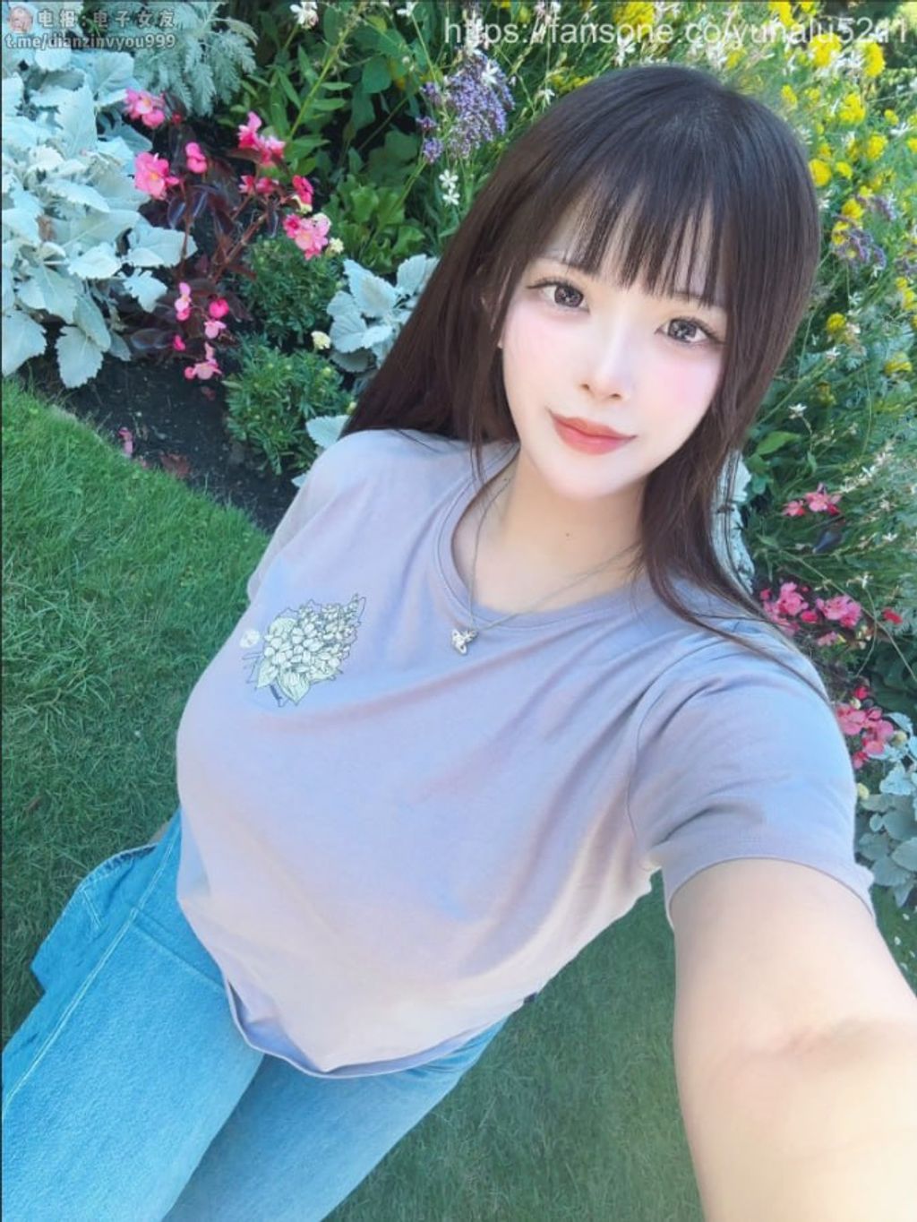 yunalu5211: 自购高价门槛 台湾最强豪乳福利姬 高颜涩涩写真 (133 photos + 39 videos)