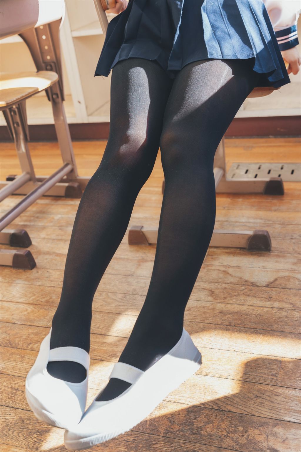 Coser@Kurumi (クルミ): 隣の席のタイツなあの子 (432 photos) 5 Coser@Kurumi (クルミ): 隣の席のタイツなあの子 (432 photos) 5