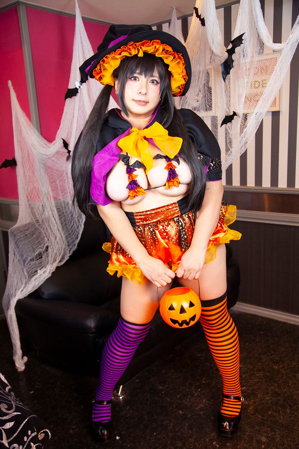 Coser@蝶月真綾: いたずら好きの魔女さん (169 photos)