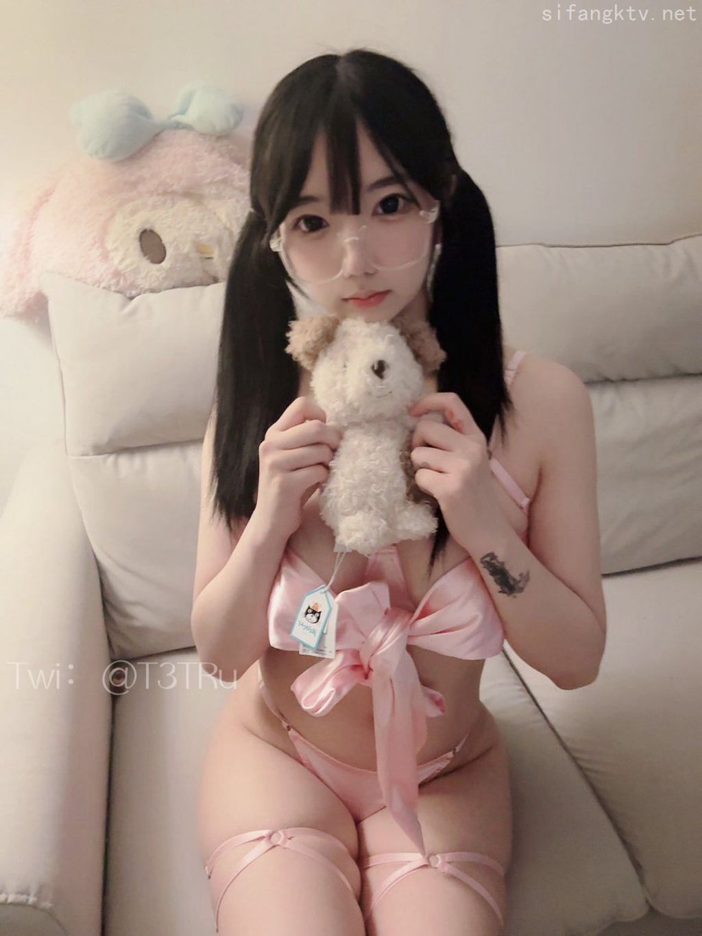 Coser@莉犬醬: 顏值嫩妹 福利姬 合集 (1098 photos ) 3 Coser@莉犬醬: 顏值嫩妹 福利姬 合集 (1098 photos ) 3