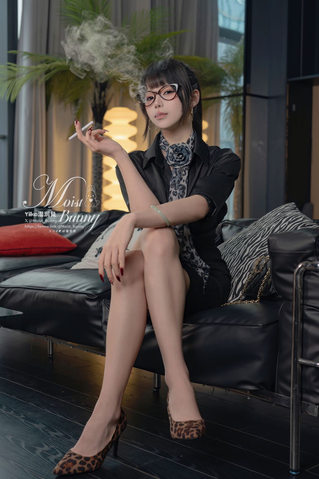 Coser@黏黏团子兔: 04月作品『总裁攻略』 Buttons (145 photos )