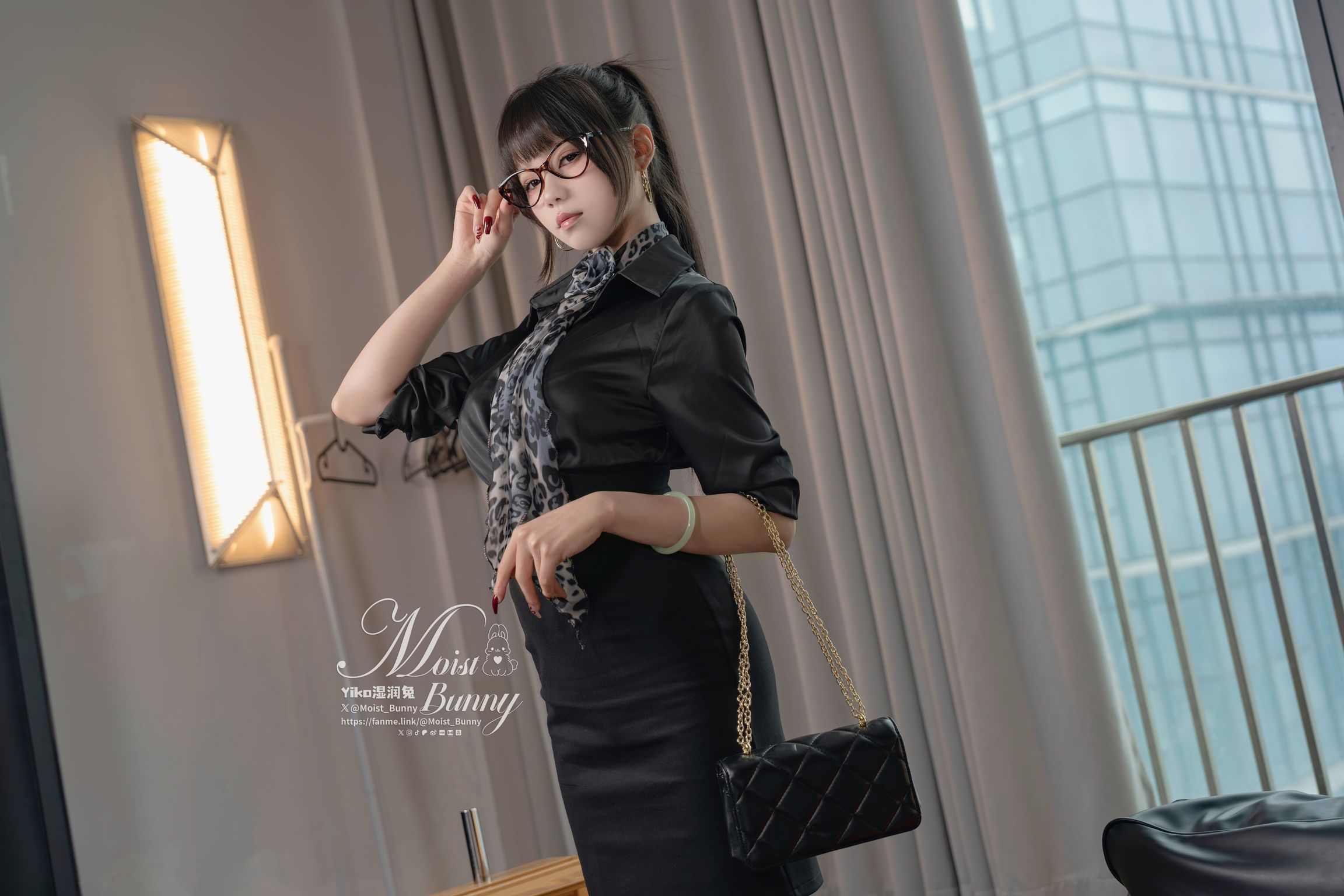 Coser@黏黏团子兔: 04月作品『总裁攻略』 Buttons (145 photos ) 17 Coser@黏黏团子兔: 04月作品『总裁攻略』 Buttons (145 photos ) 17