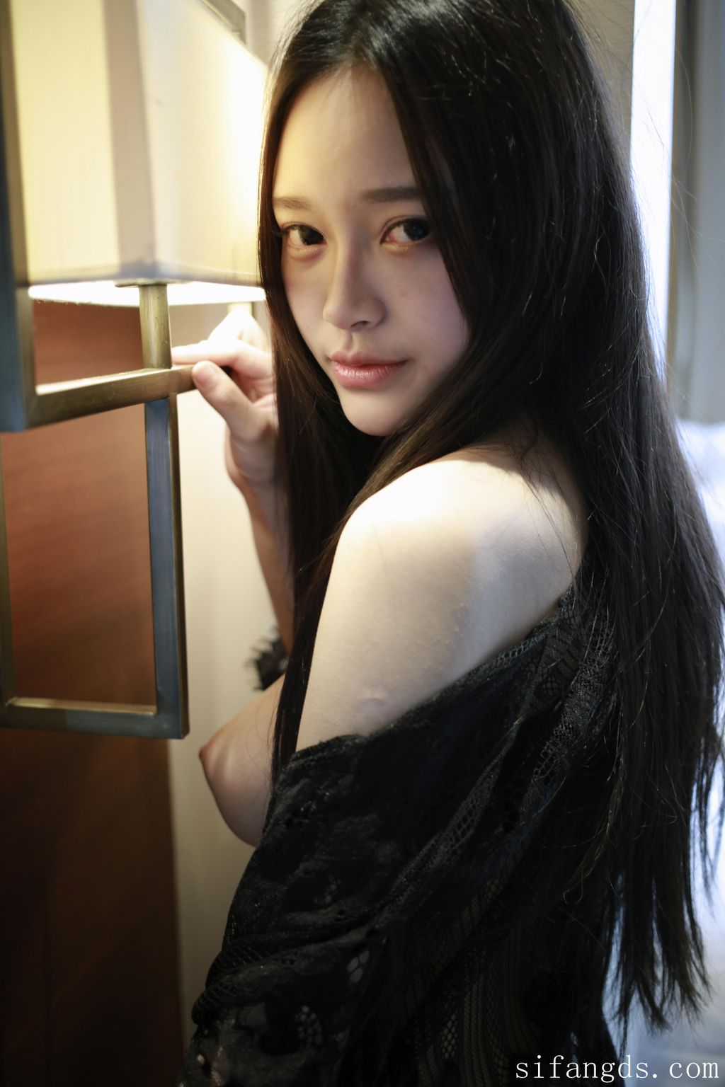 [XR Uncensored] Tang Qi Er (唐琪儿): R18 秀人网模特 难掩的春色 (147 photos)