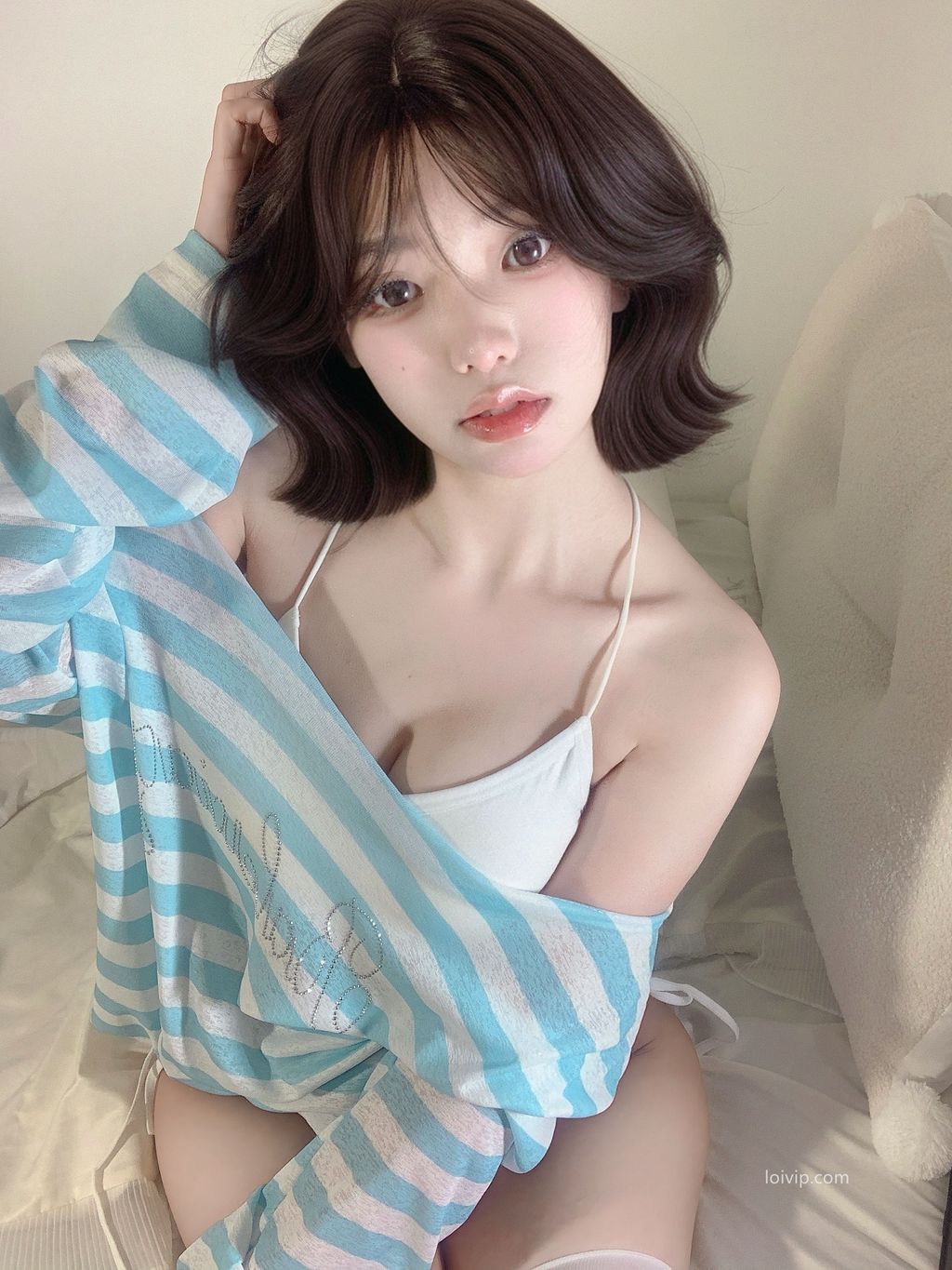Coser@你的真真u: 居家女友 (99 photos + 1 video) 17 Coser@你的真真u: 居家女友 (99 photos + 1 video) 17
