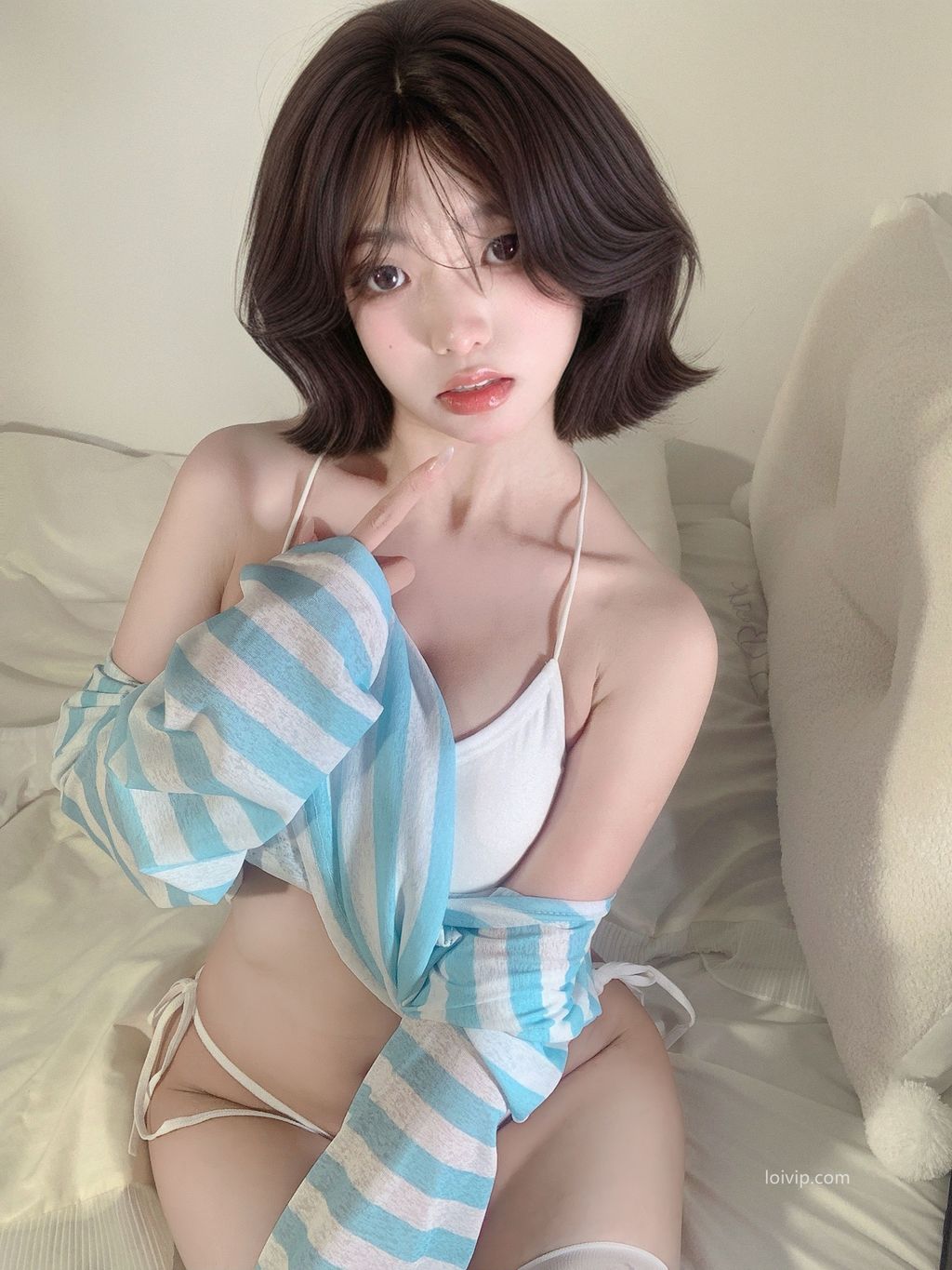 Coser@你的真真u: 居家女友 (99 photos + 1 video) 16 Coser@你的真真u: 居家女友 (99 photos + 1 video) 16