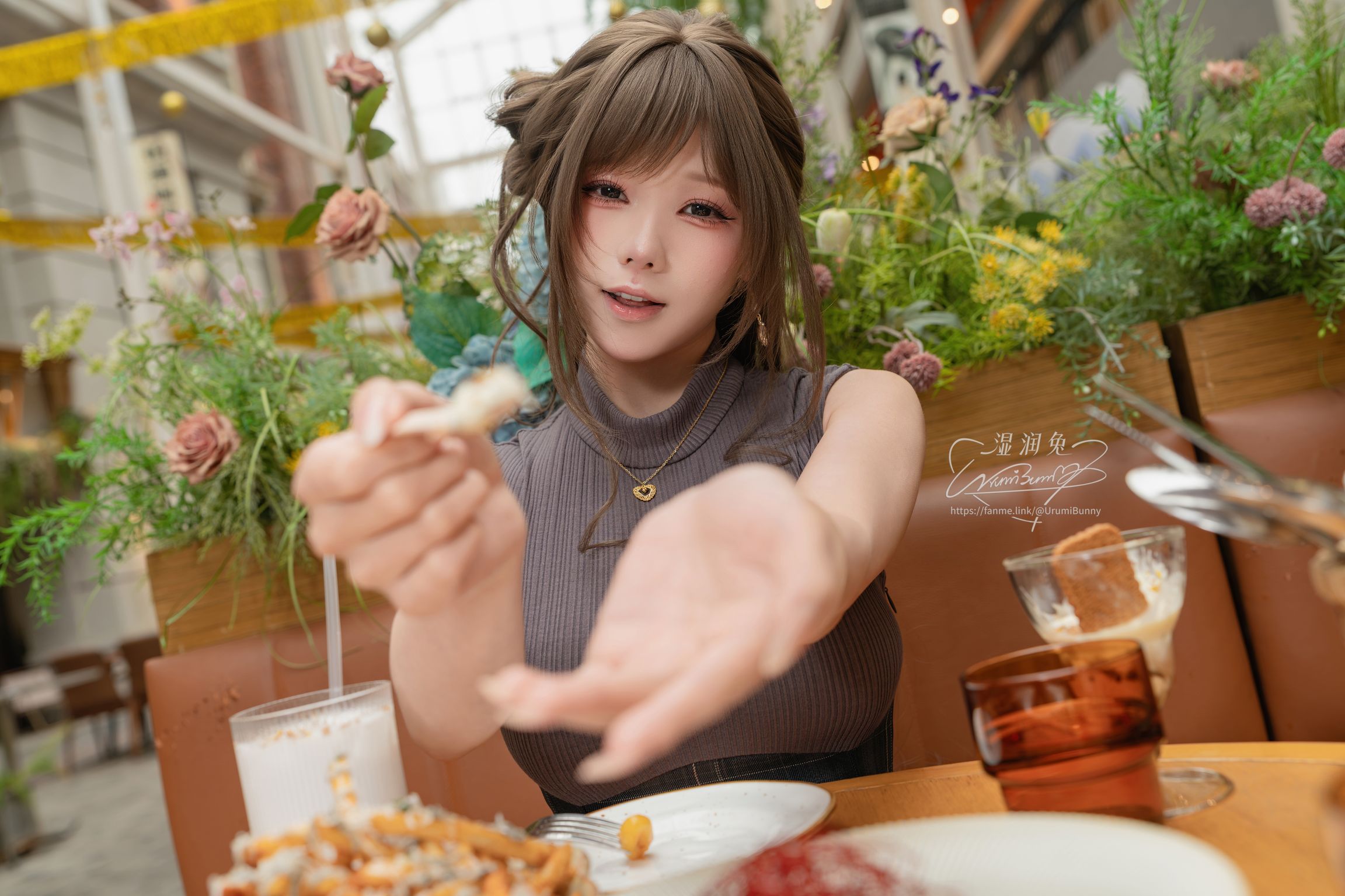 Coser@黏黏团子兔: 2026年05月作品 网友的一日约会 (120 photos + 3 videos) 6 Coser@黏黏团子兔: 2026年05月作品 网友的一日约会 (120 photos + 3 videos) 6
