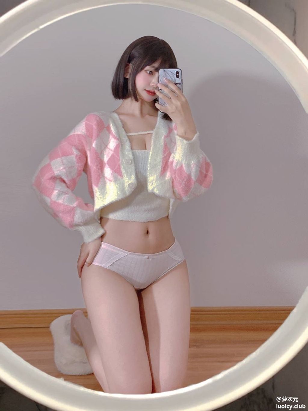 Coser@你的真真u: 极品福利姬白虎萝莉合集 (443 photos + 47 videos) 1 Coser@你的真真u: 极品福利姬白虎萝莉合集 (443 photos + 47 videos) 1