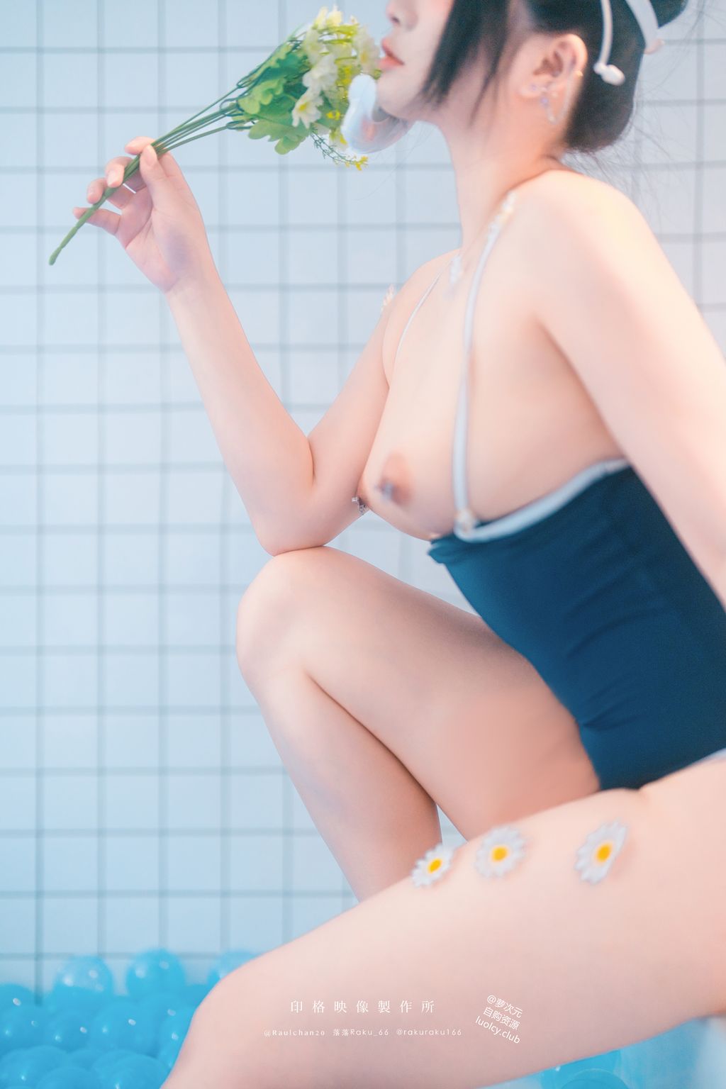 Coser@落落Raku: 8K 乳环 死库水 (52 photos + 1 video) 1 Coser@落落Raku: 8K 乳环 死库水 (52 photos + 1 video) 1