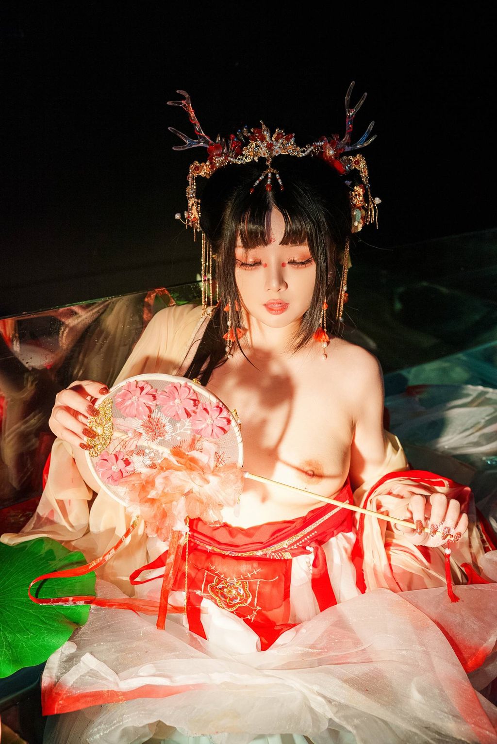 Coser@落落Raku: 赤龍姬 (59 photos + 1 video)