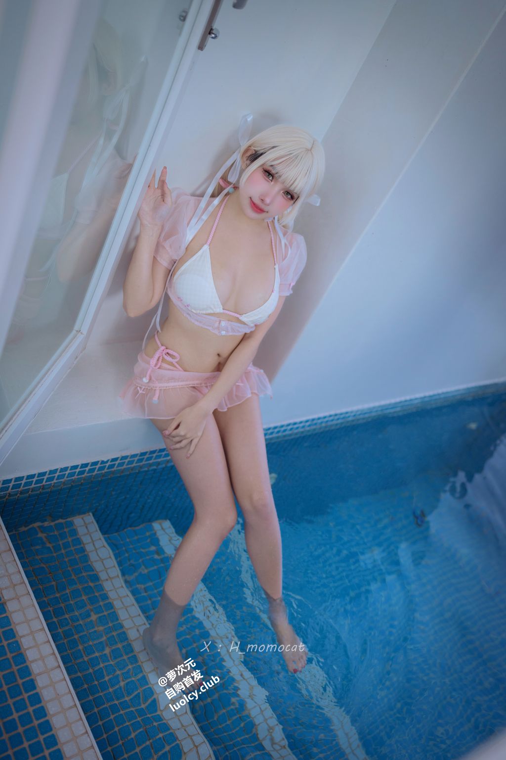 Coser@慕慕Momo: SUMMER 泳装甜心 (8K Ver.) (49 photos + 1 video)