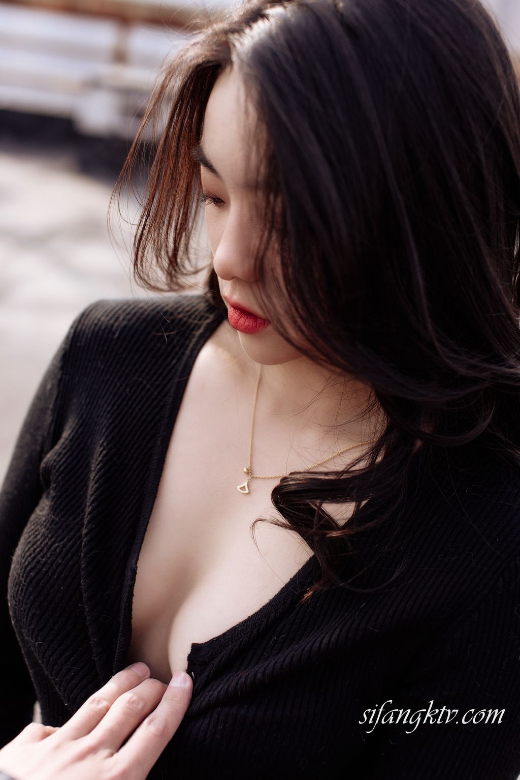 [Private Photoshoot] 攝影師@ALi: 私房模特潜规则1080P (46 photos + 1 video)