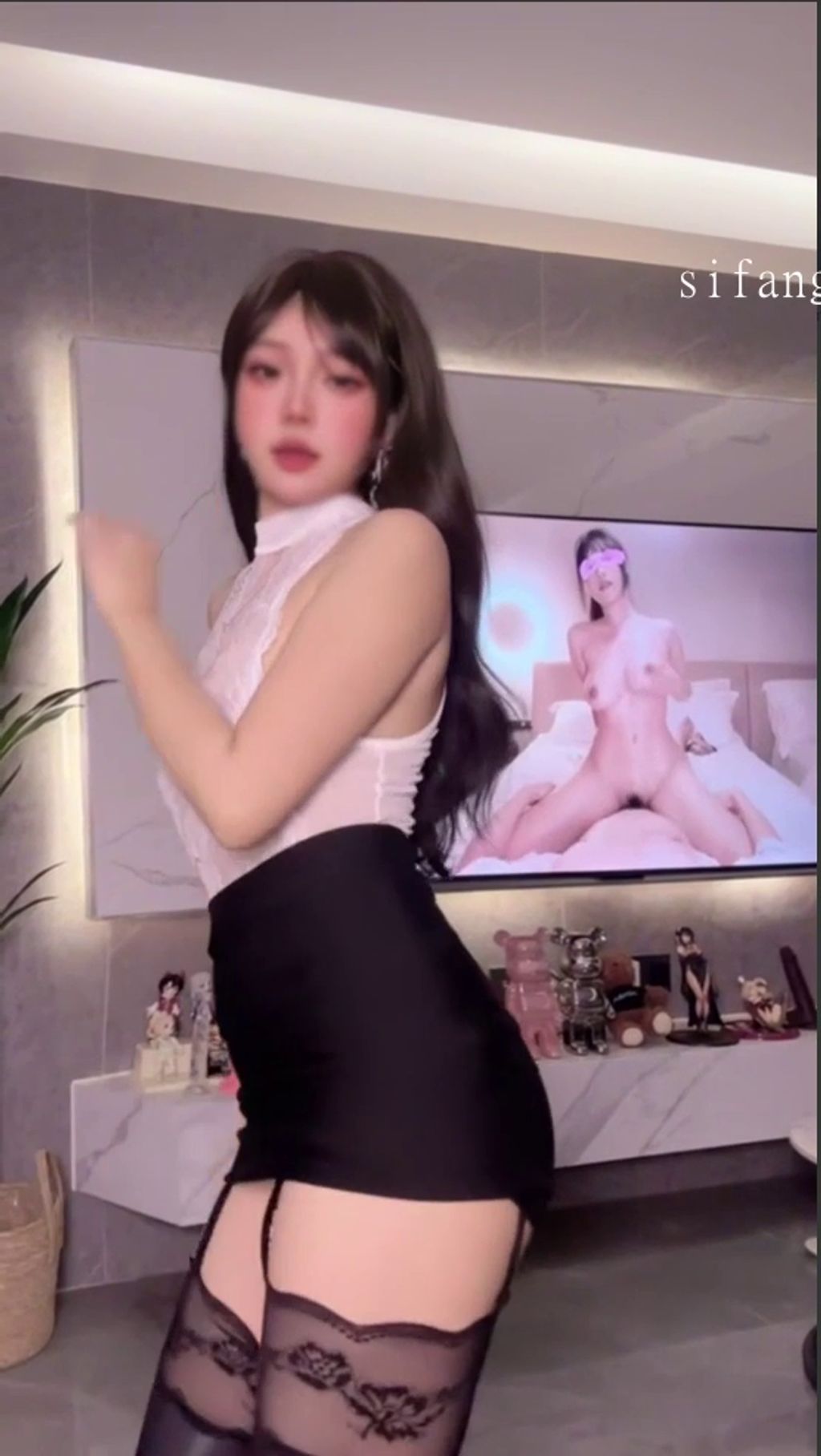 小仙云儿: 裸舞精灵 10月最新VIP群福利合集 (91 photos + 55 videos) 6 小仙云儿: 裸舞精灵 10月最新VIP群福利合集 (91 photos + 55 videos) 6
