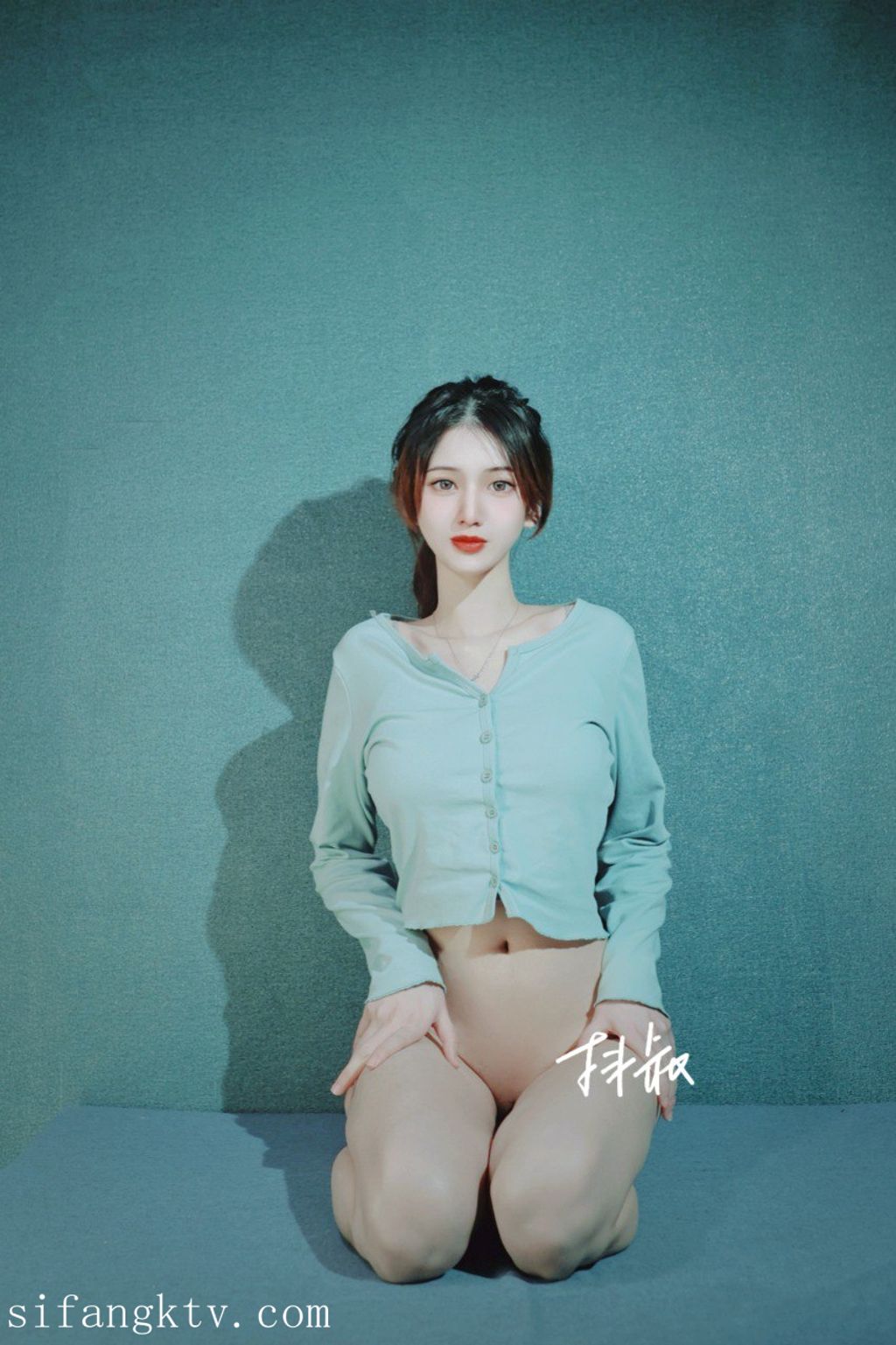 抖叔: 顶级唯美情色摄影大师作品 (215 photos) 13 抖叔: 顶级唯美情色摄影大师作品 (215 photos) 13