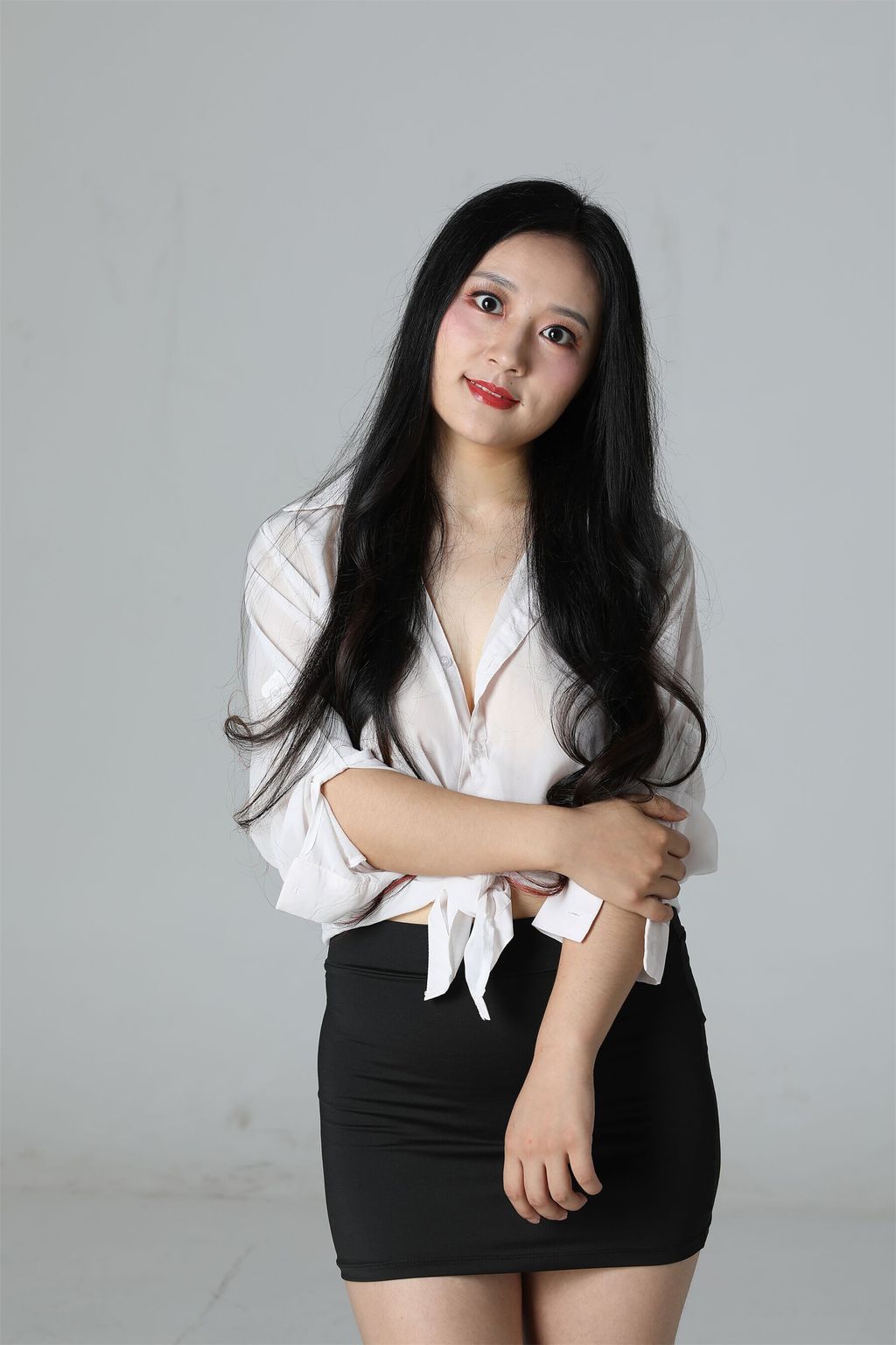 [Private Photoshoot] 暖暖: 行色模特 人妻制服风格 全尺度私拍 (653 photos)