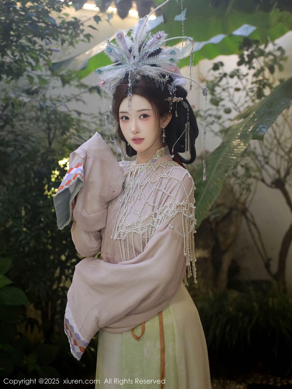 XIUREN No.10736 – 10740 (388 photos)
