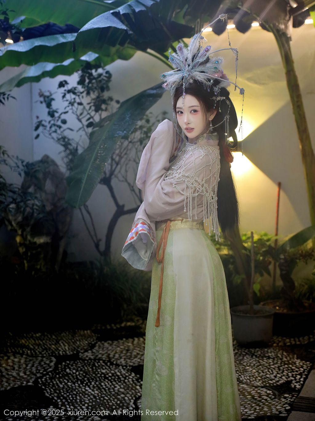 XIUREN No.10736 – 10740 (388 photos)